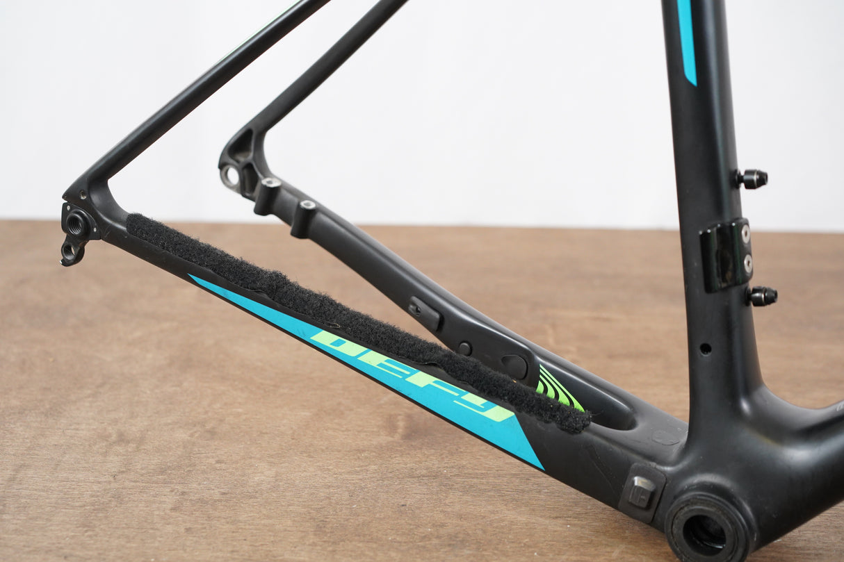 M/L 56cm Giant Defy Advanced Di2 Carbon Disc Brake Road Frameset