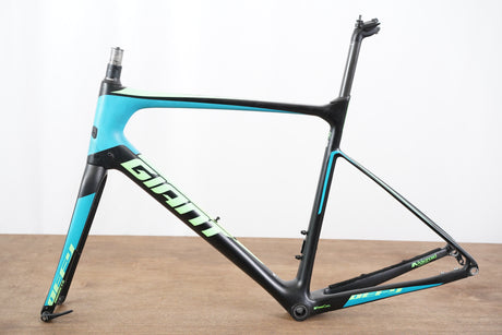 M/L 56cm Giant Defy Advanced Di2 Carbon Disc Brake Road Frameset