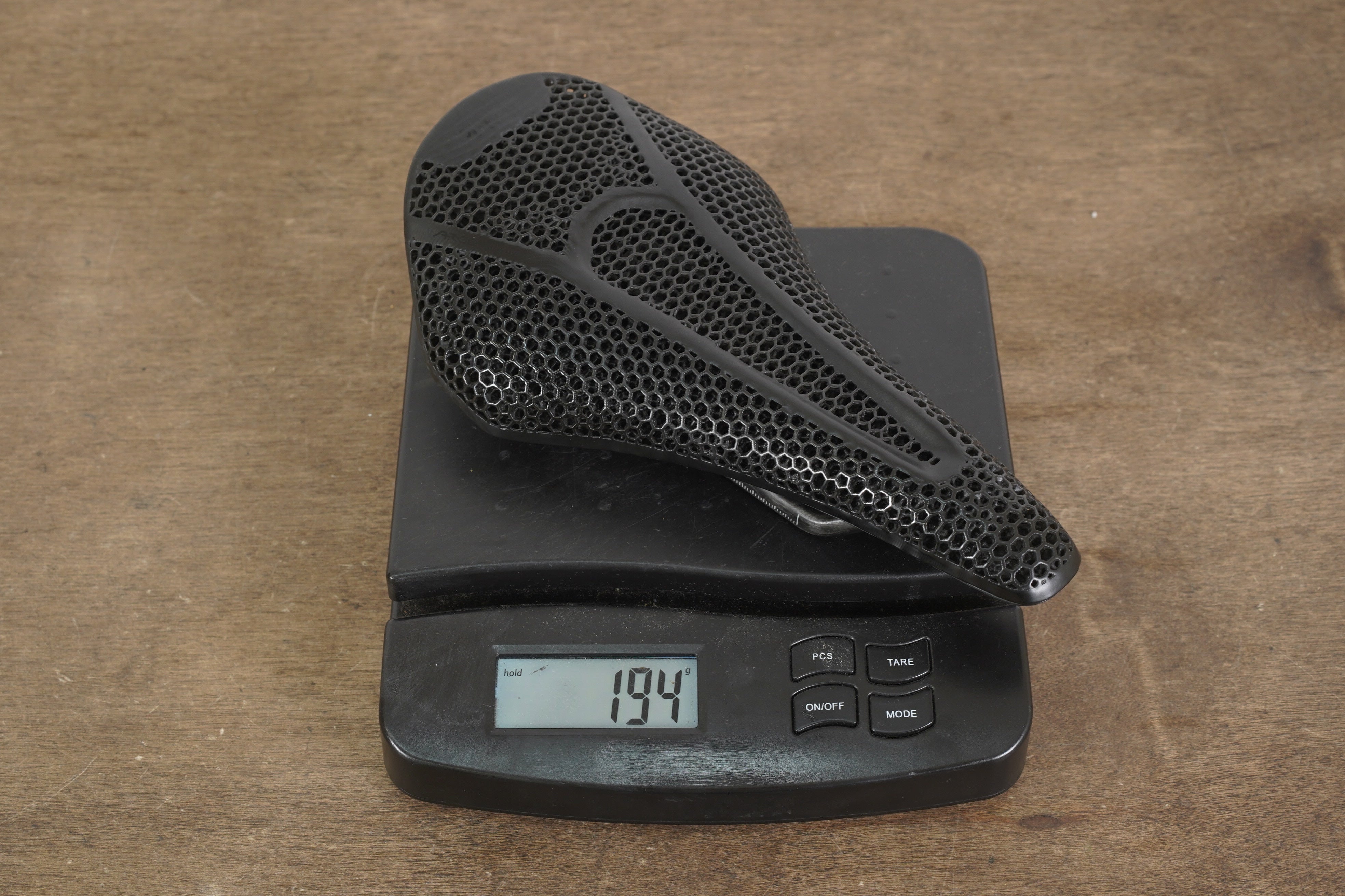 140mm Fizik Argo Vento R1 Adaptive Carbon Rail Road Saddle 194g