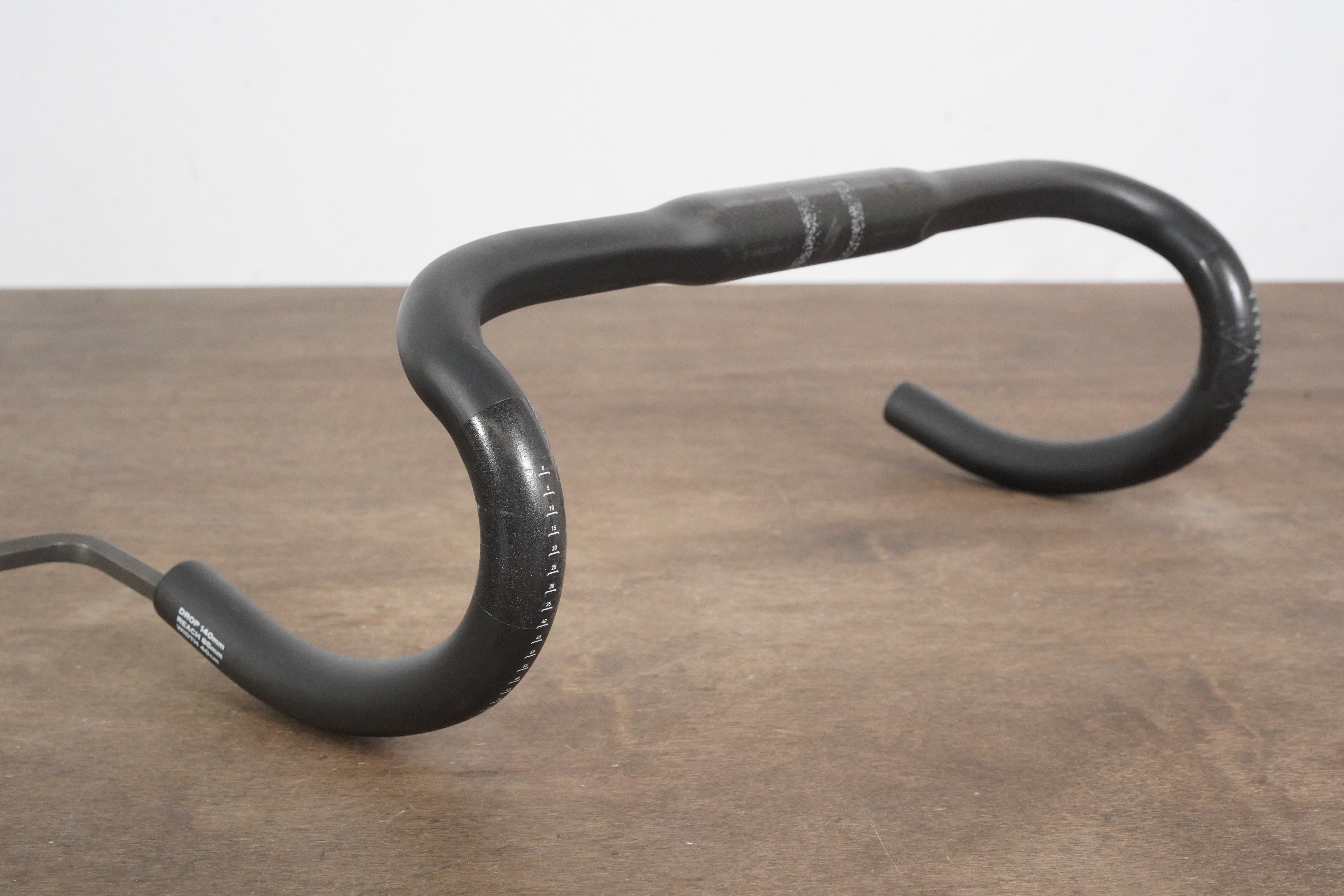 スペシャライズドSPECIALIZED S-WORKS カーボンハンドル40cm 40cm Specialized S-WORKS Deep Bend Carbon Road Handlebar 31.8mm