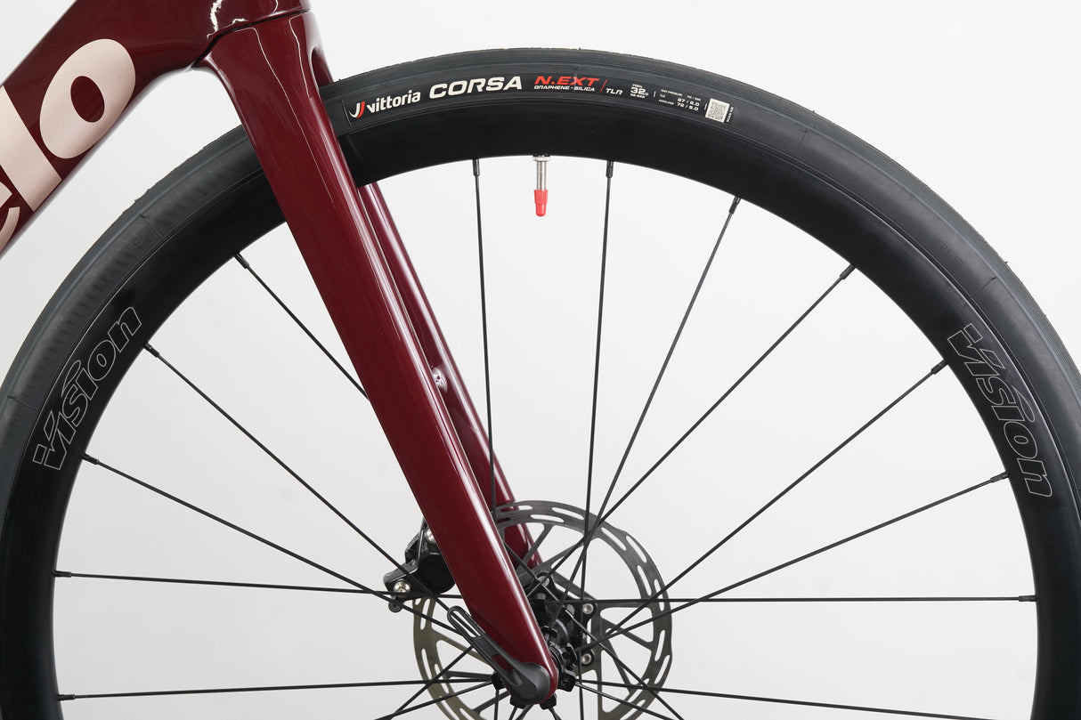 NEW 2025 56cm Cervelo Caledonia 5 Carmine Rival AXS Carbon Disc Road Bike