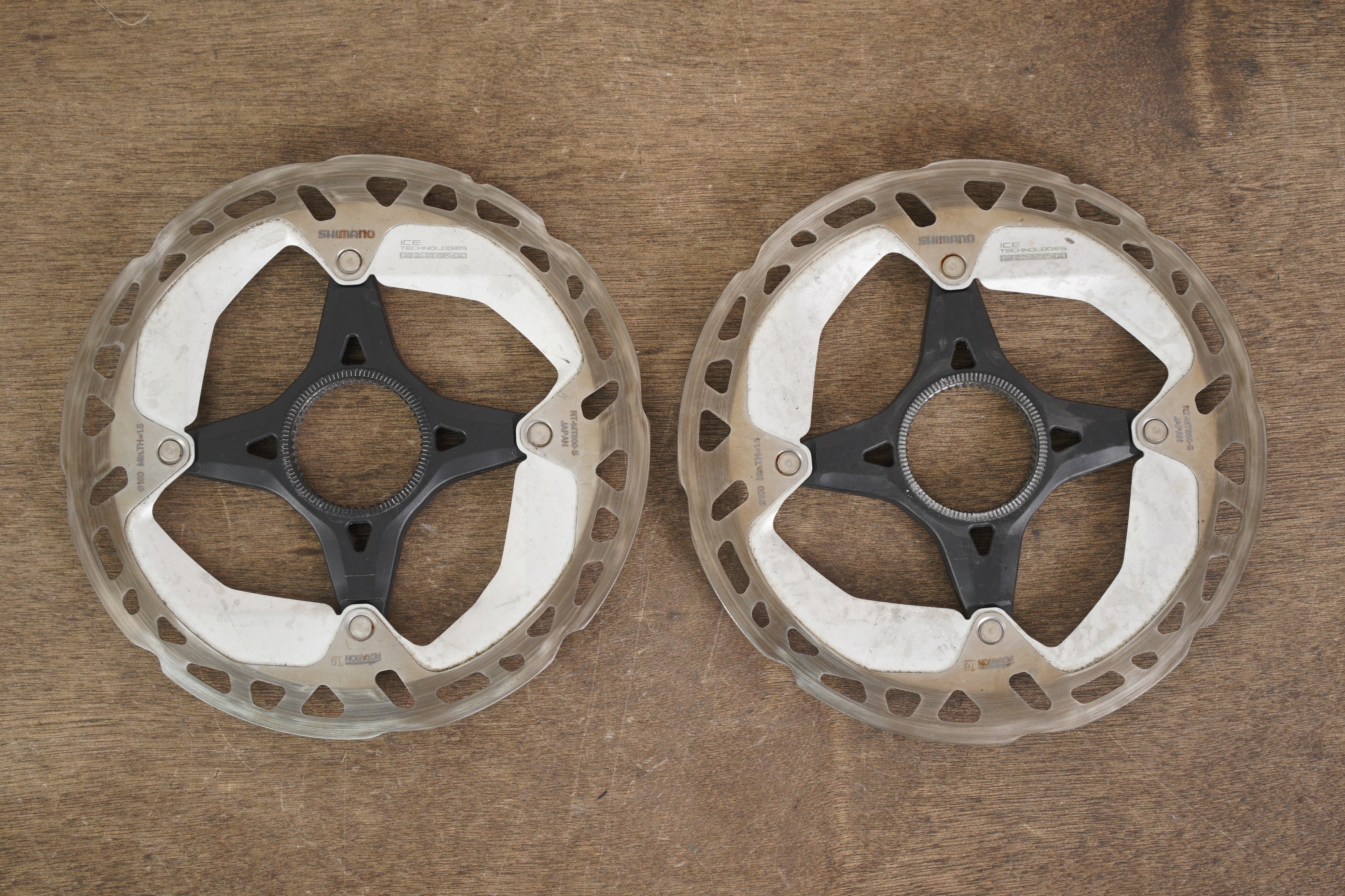 2) 160mm Shimano XT RT-MT800-S Center Lock Disc Brake Road