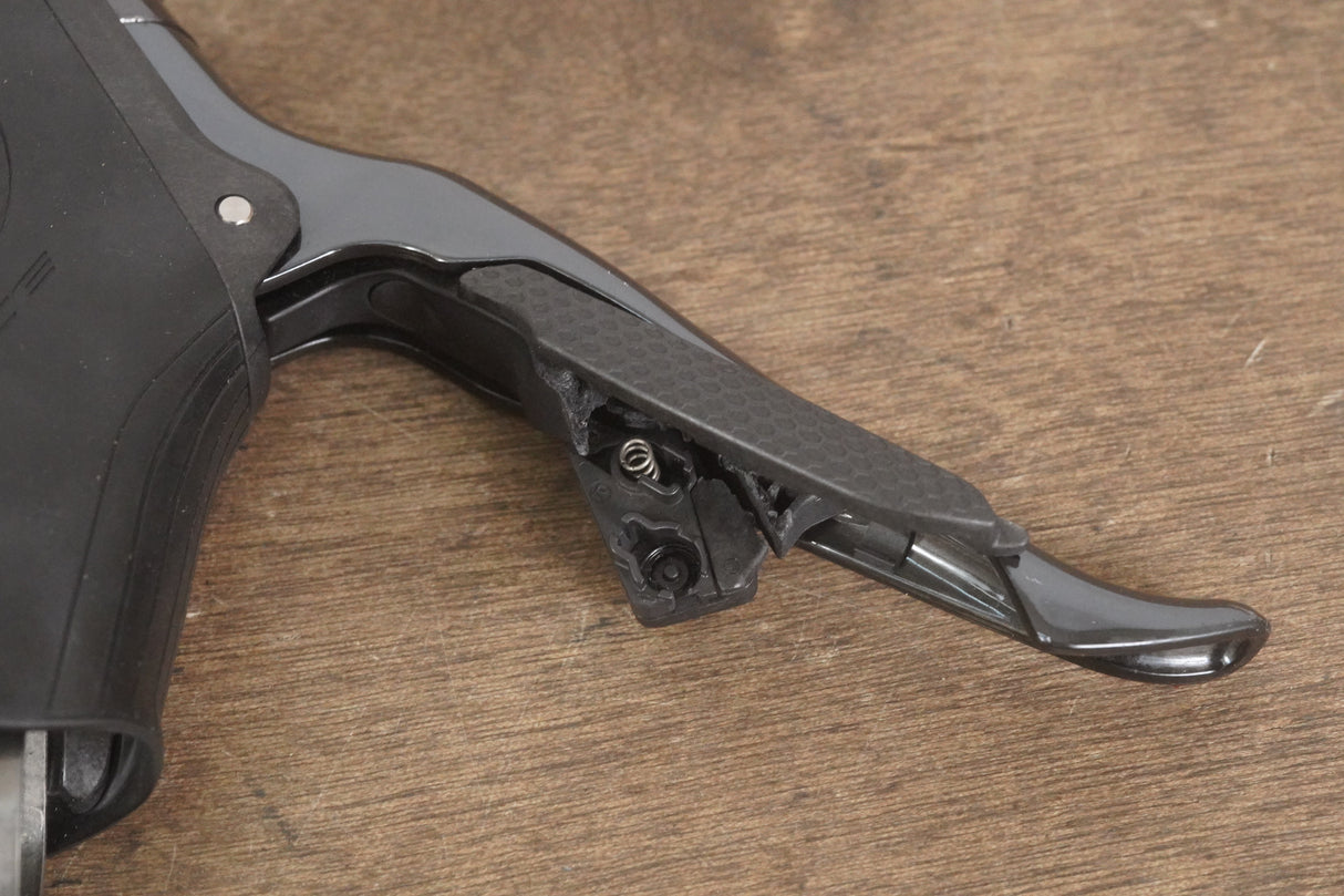 *For Parts* (1) RIGHT Shimano Dura-Ace ST-R9150 11 Speed Electronic Rim Shifter