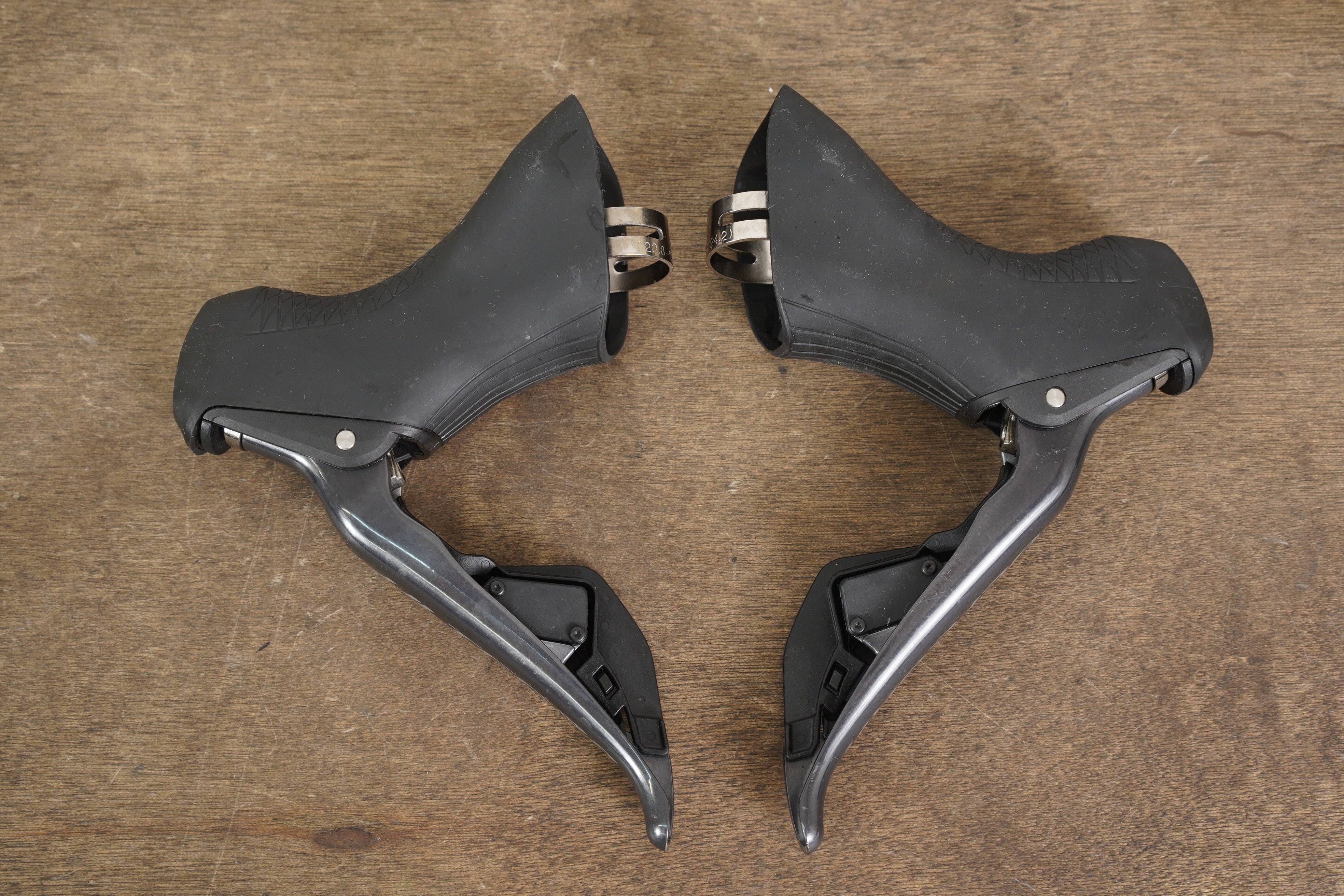 Shimano Ultegra R8070 Di2 11 Speed Electronic Hydraulic Disc