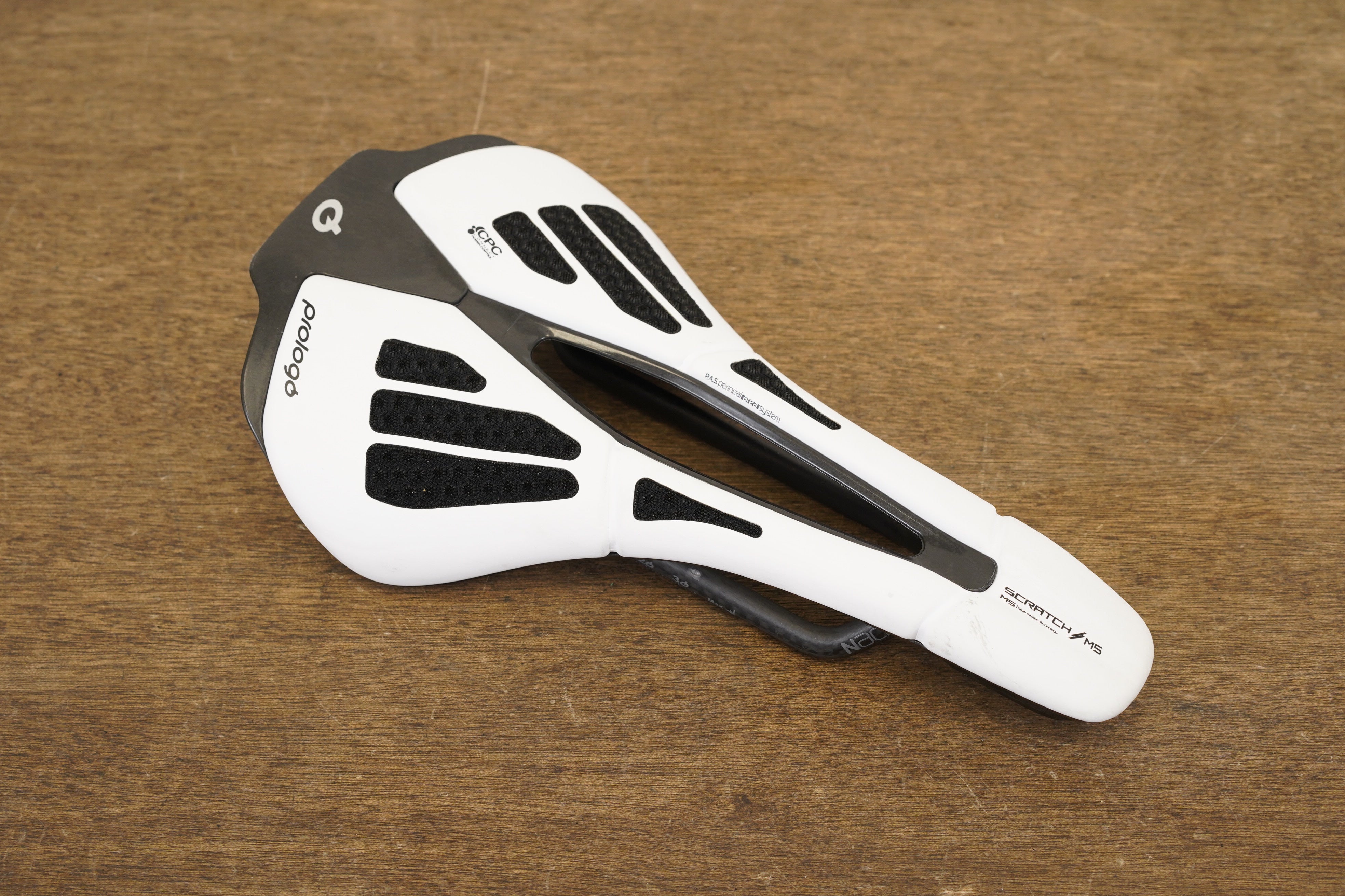 138mm Prologo Scratch M5 NACK P.A.S Carbon Rail Road Saddle 150g