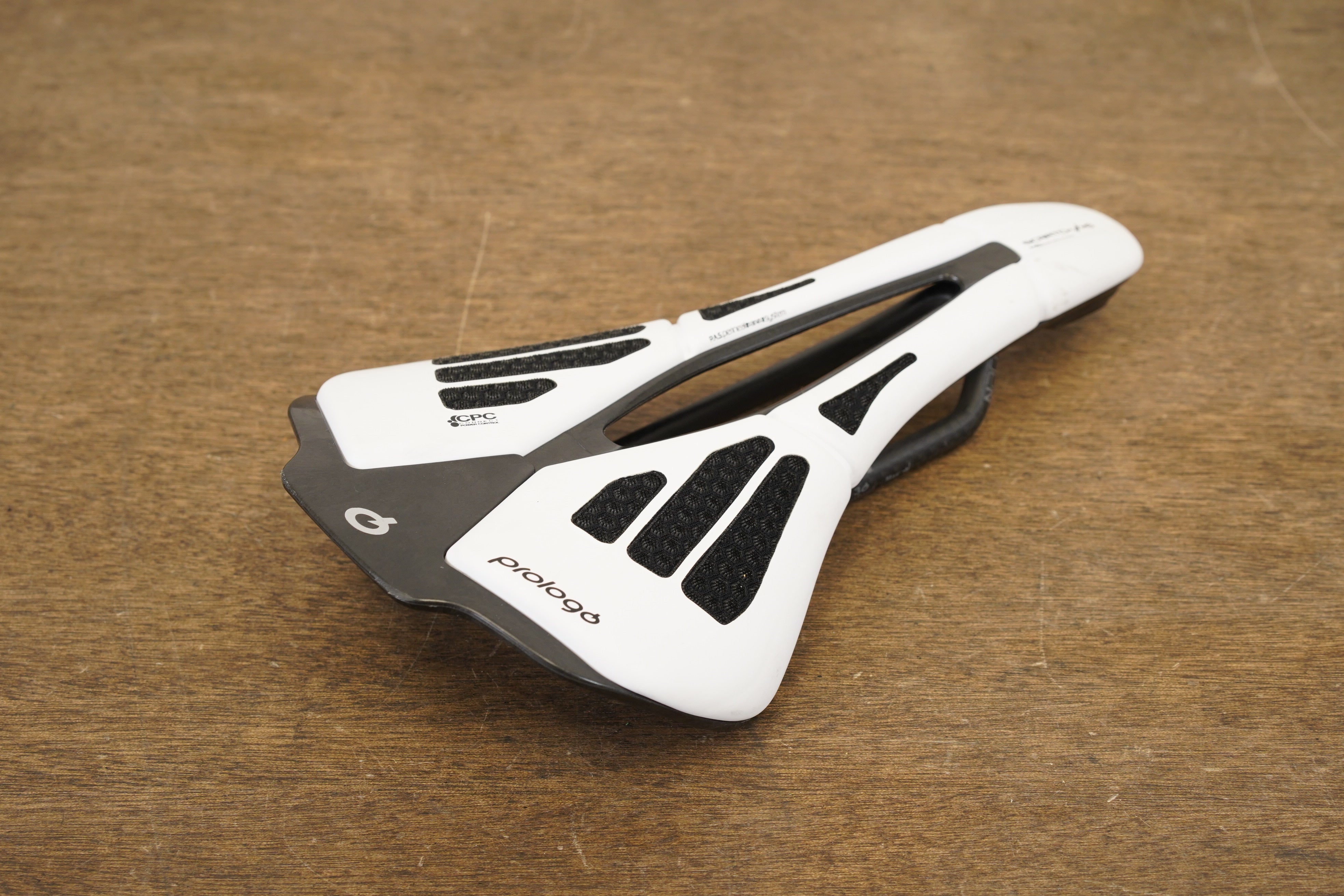 138mm Prologo Scratch M5 NACK P.A.S Carbon Rail Road Saddle 150g