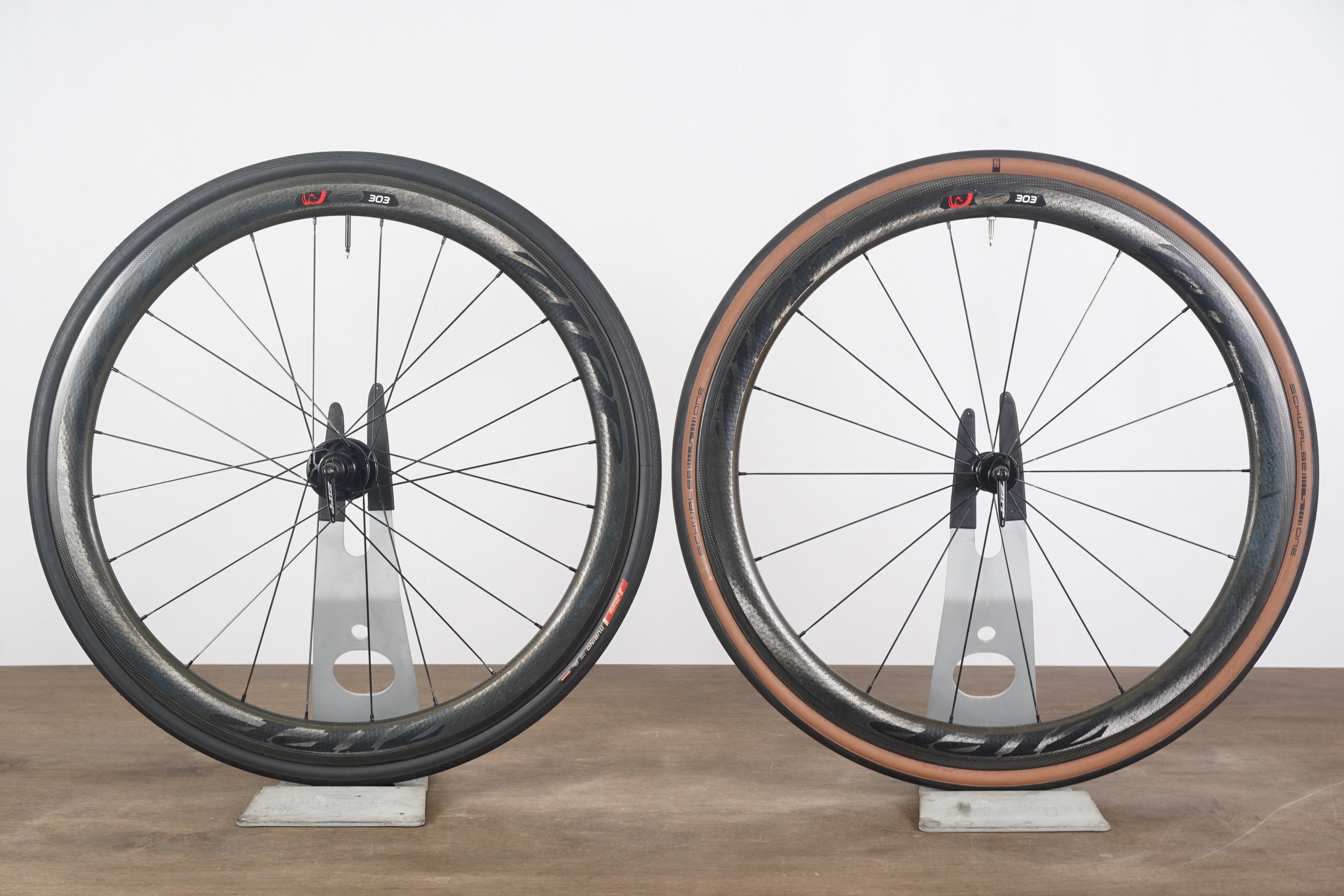 parkZIPP 303 ファイアクレスト Firecrest SRAM Zipp 303 Firecrest Carbon Tubeless Disc-Brake Wheelset (Hookless