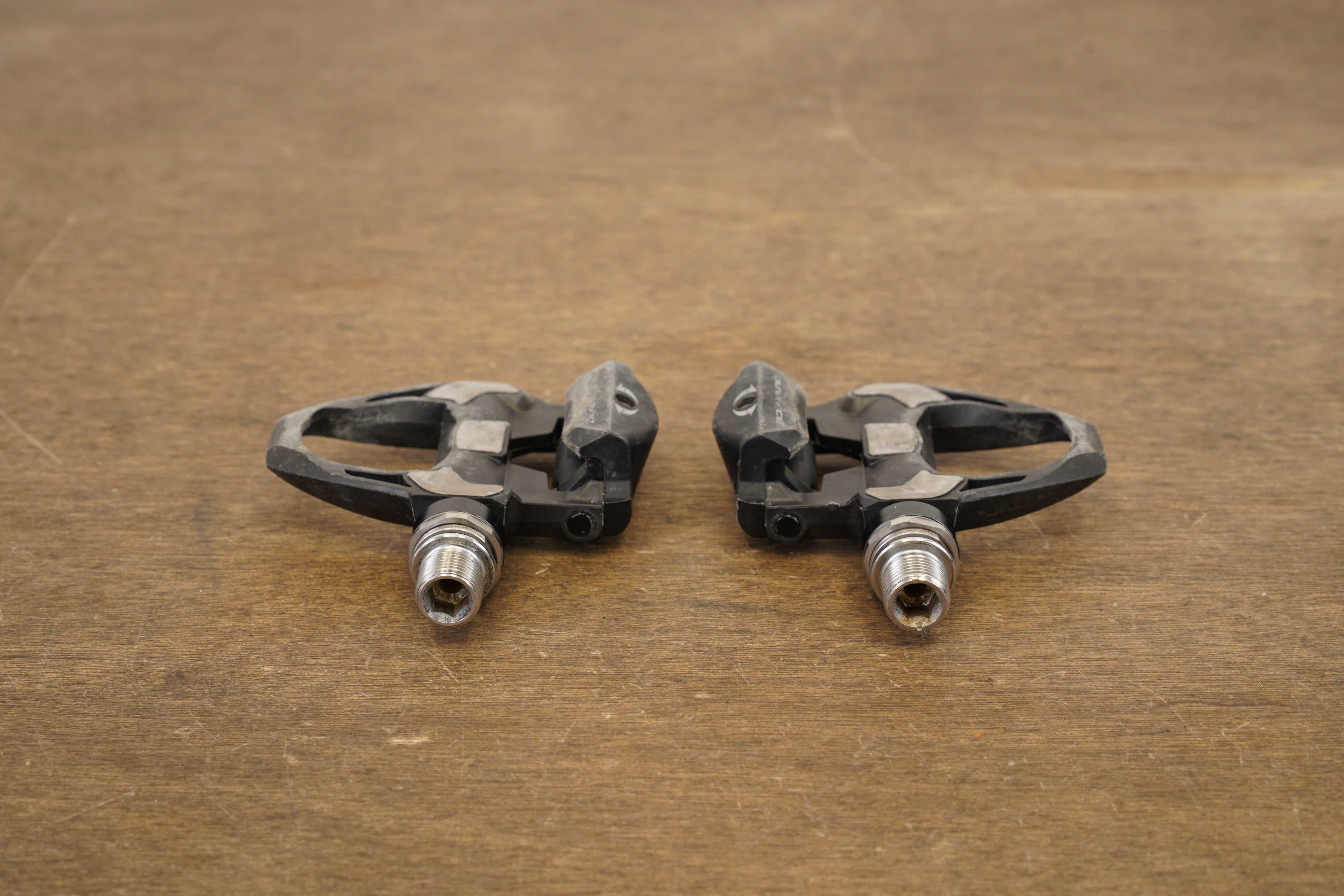 Shimano Dura-Ace PD-R9100 SPD-SL Carbon Clipless Road Bike Pedals