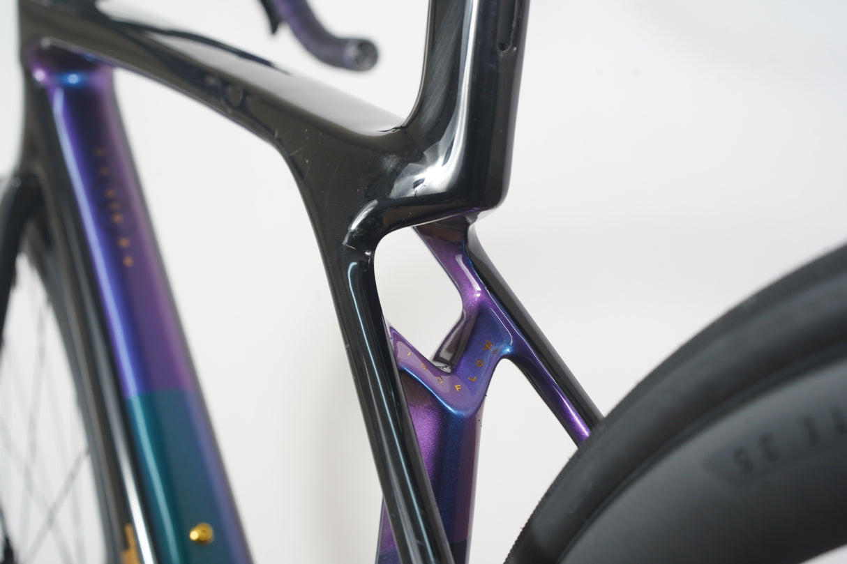 2025 S (Small) Trek Madone SL Gen 8 105 Di2 12 Speed Alloy Disc Brake Road Bike