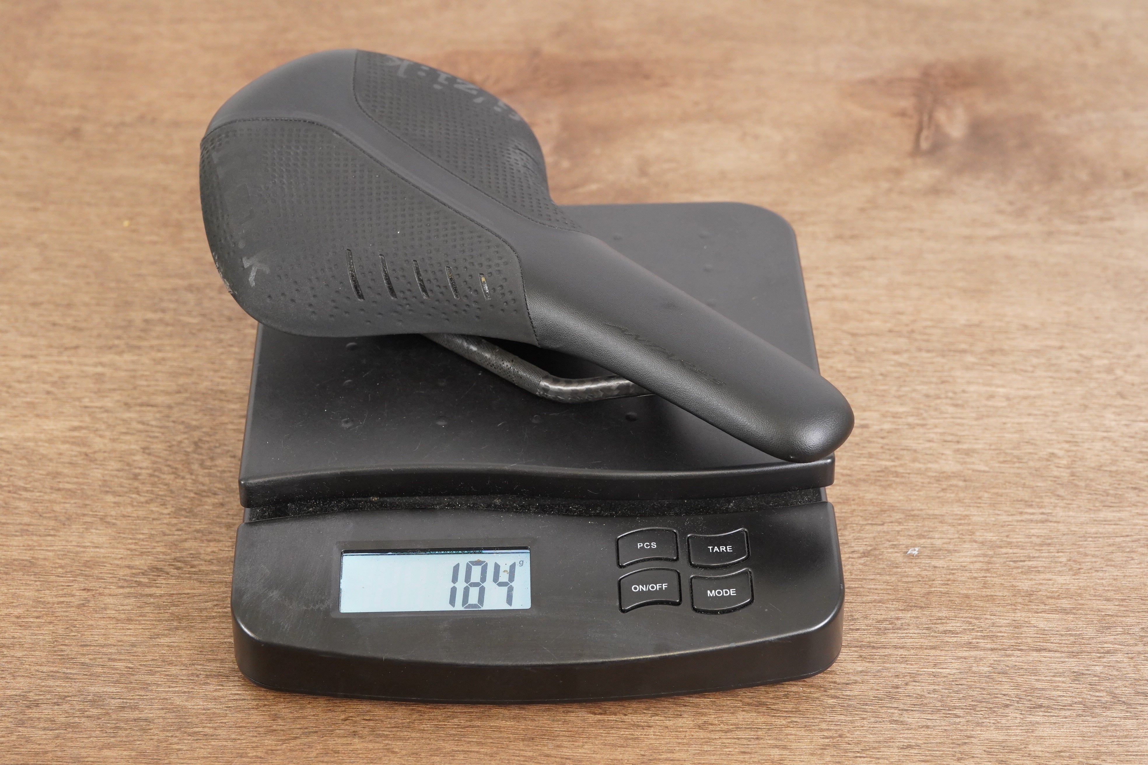 152mm Fizik Antares R1 Carbon Rail Road Saddle 184g