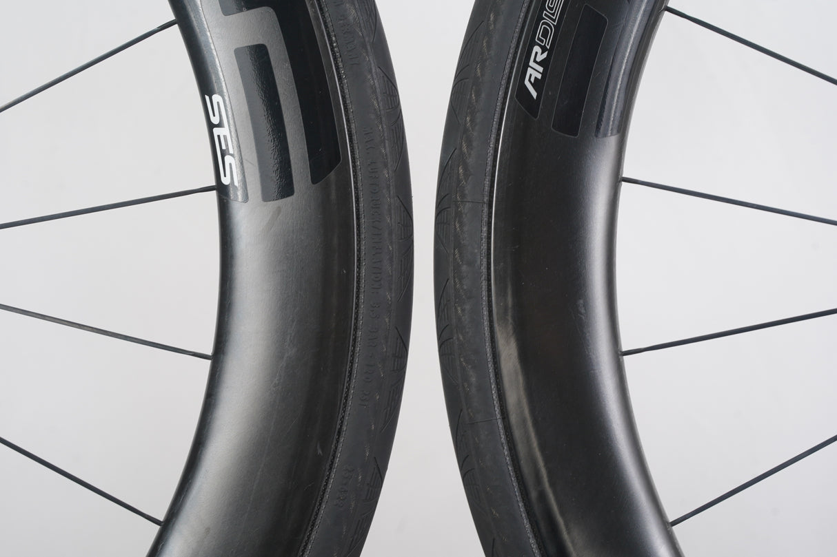 ENVE SES 4.5 AR Disc DT Swiss 240s Carbon Tubeless Wheelset 11 Speed