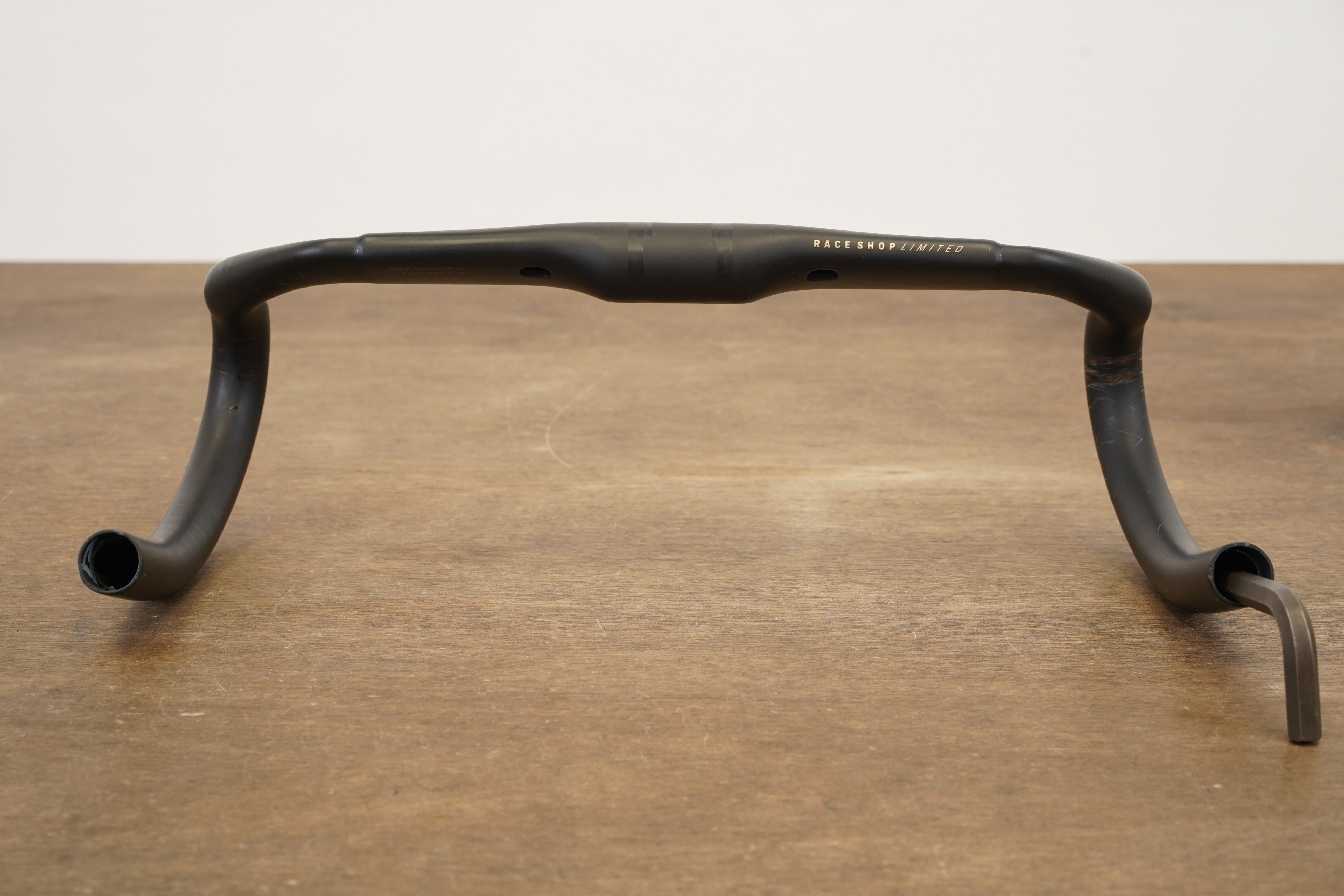 36cm Bontrager RSL Carbon Compact Road Handlebar 31.8mm – Elevate