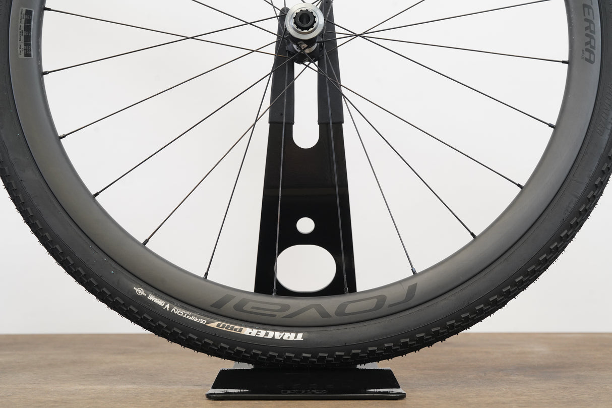 Roval Terra CL Carbon Tubeless Clincher Disc Brake Wheelset Shimano/SRAM 11 Speed