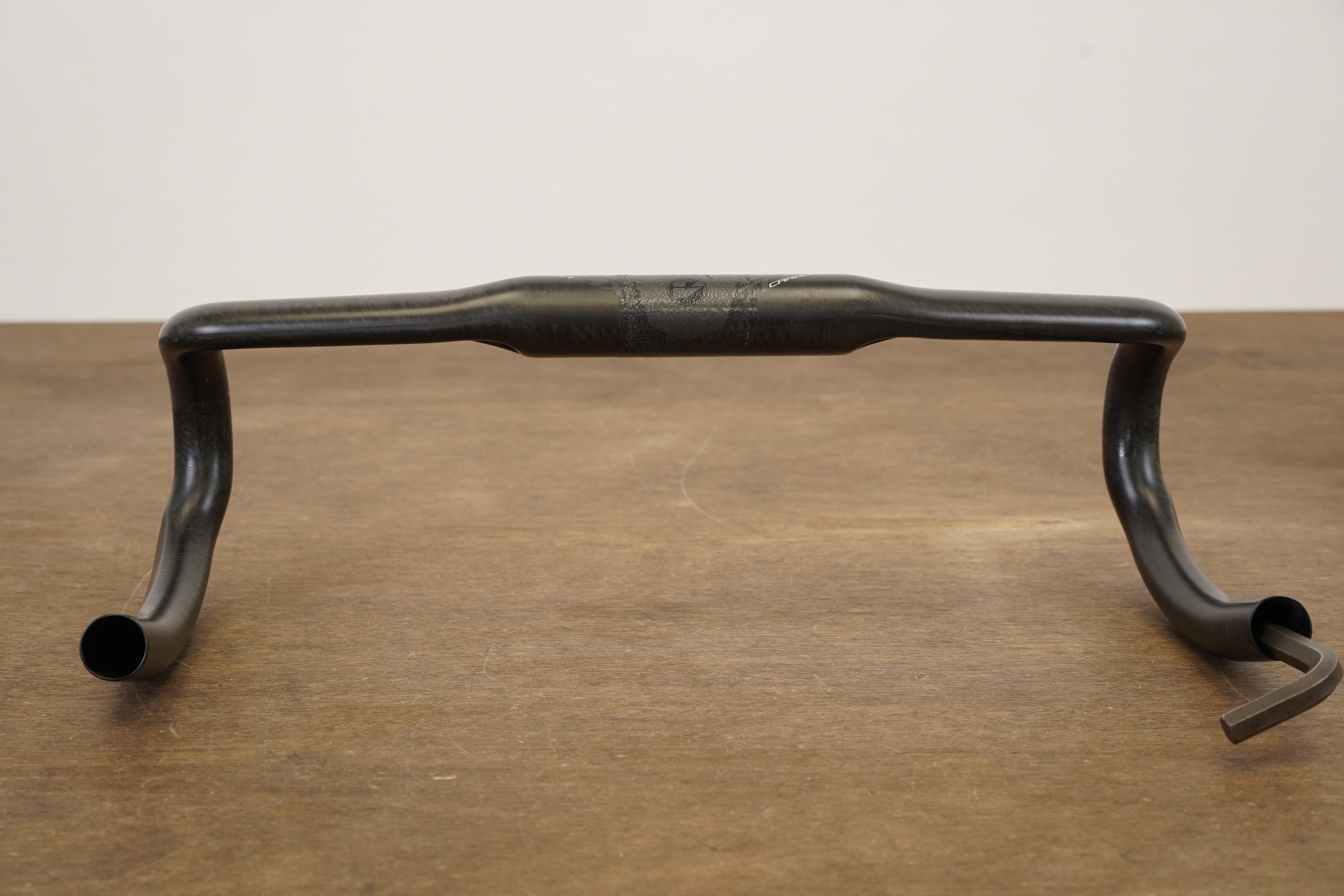 40cm Vision Trimax Carbon Aero Compact Handlebar 31.8mm – Elevate