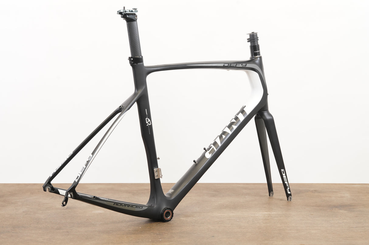 L (Large) Giant Defy Advanced 0 Carbon Rim Brake Road Frameset
