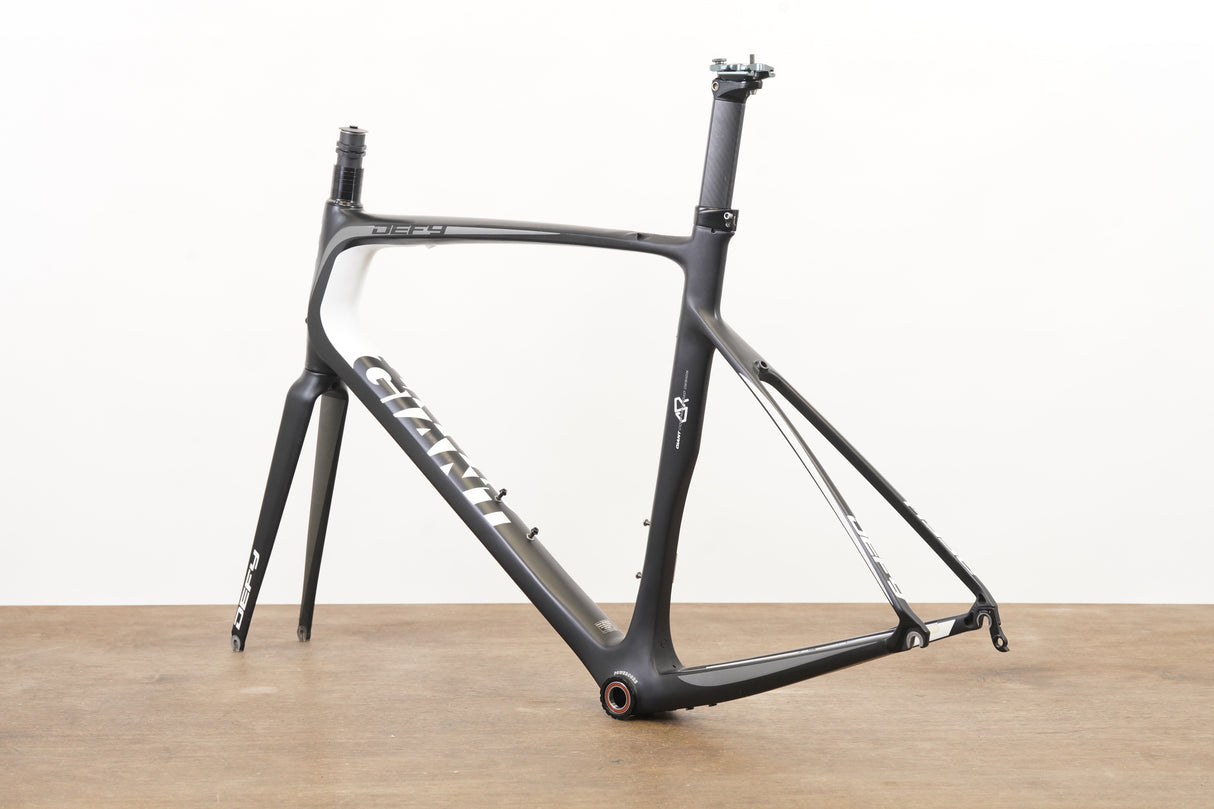 L (Large) Giant Defy Advanced 0 Carbon Rim Brake Road Frameset