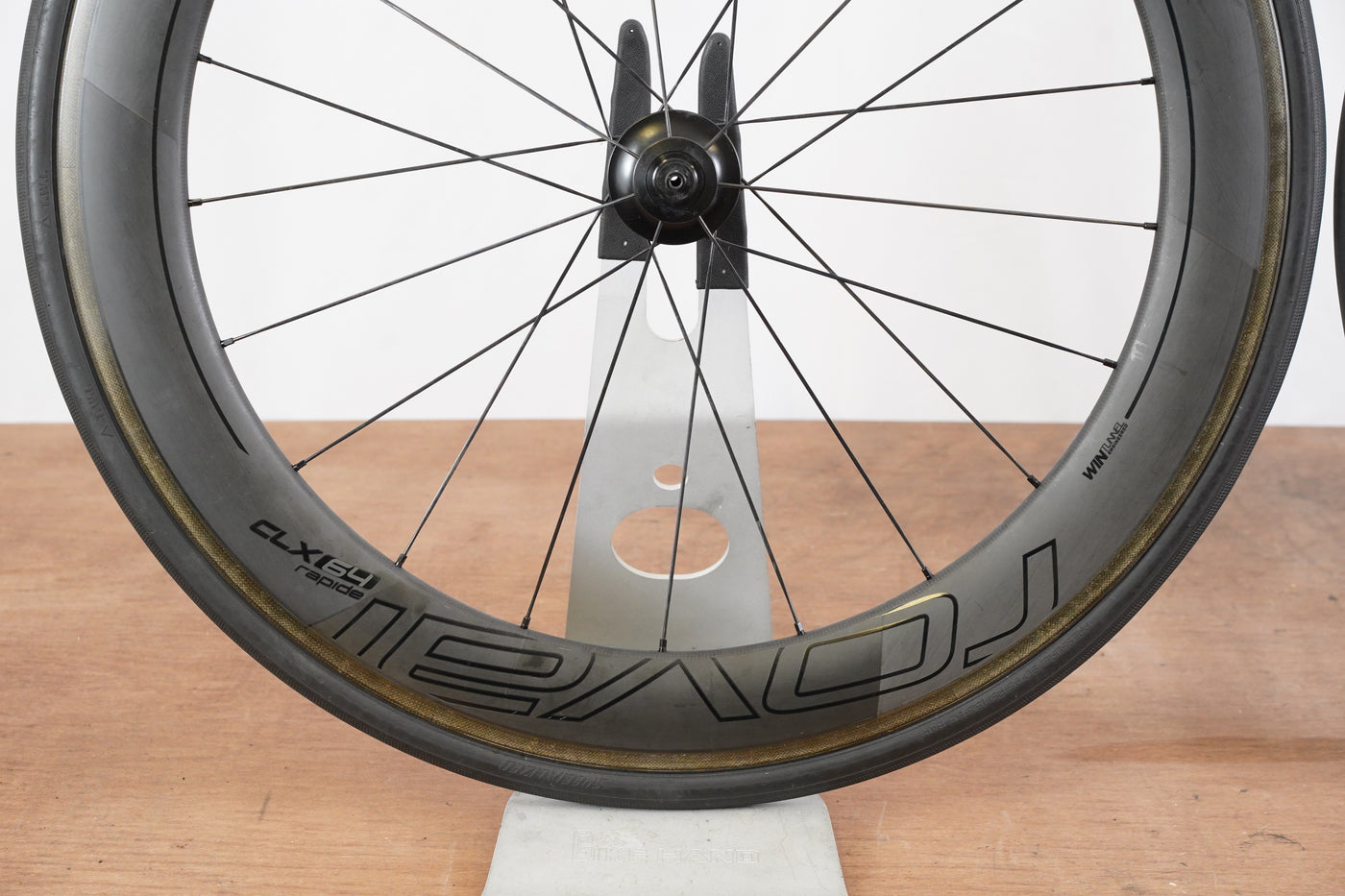Roval CLX 64 Carbon Rim Brake Tubeless Clincher Wheelset Shimano/SRAM 11 Speed