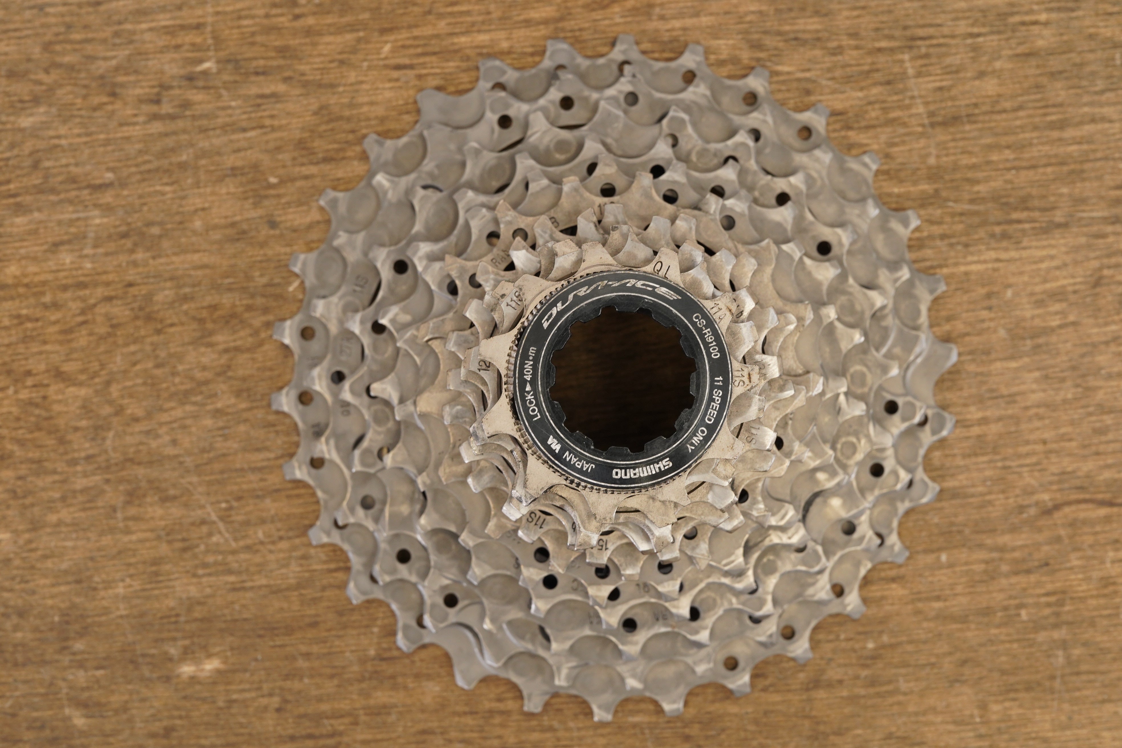 デュラエースCS-9100 カセット 11-30 中古 11-30T Shimano Dura-Ace CS-R9100 11 Speed Road Cassette 206g 9100