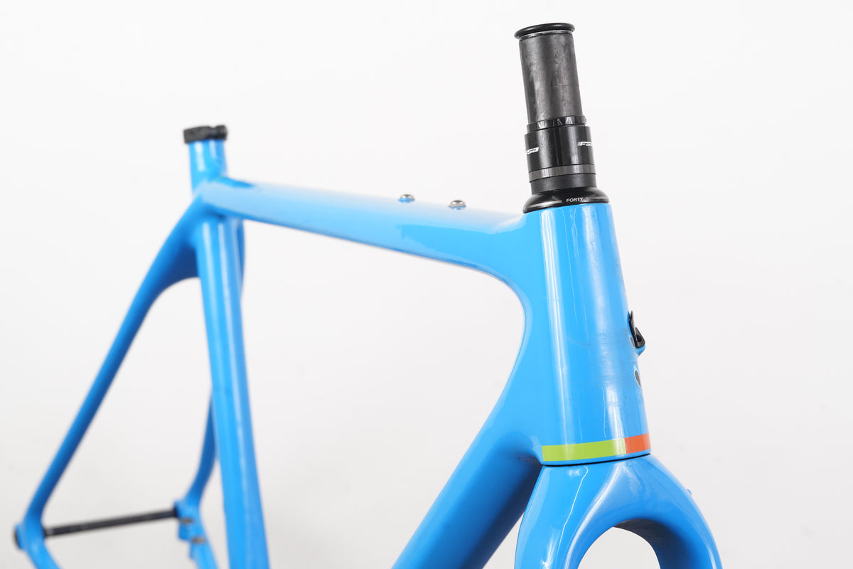 *Damaged* M (Medium) Open U.P. Carbon Disc Brake Gravel Frameset