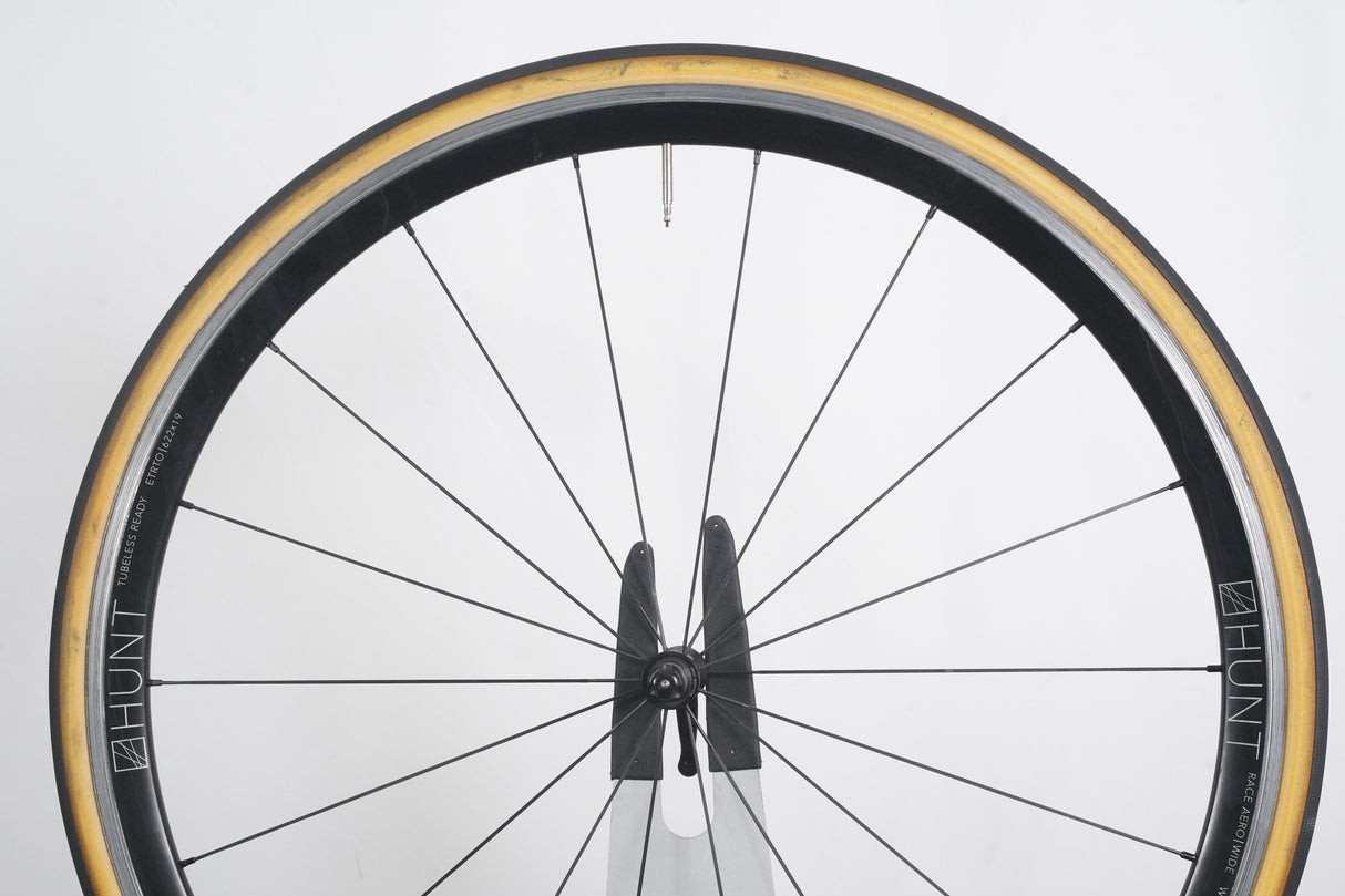 Hunt Race Aero Alloy Tubeless Clincher Rim Brake Wheelset Shimano/SRAM 11 Speed