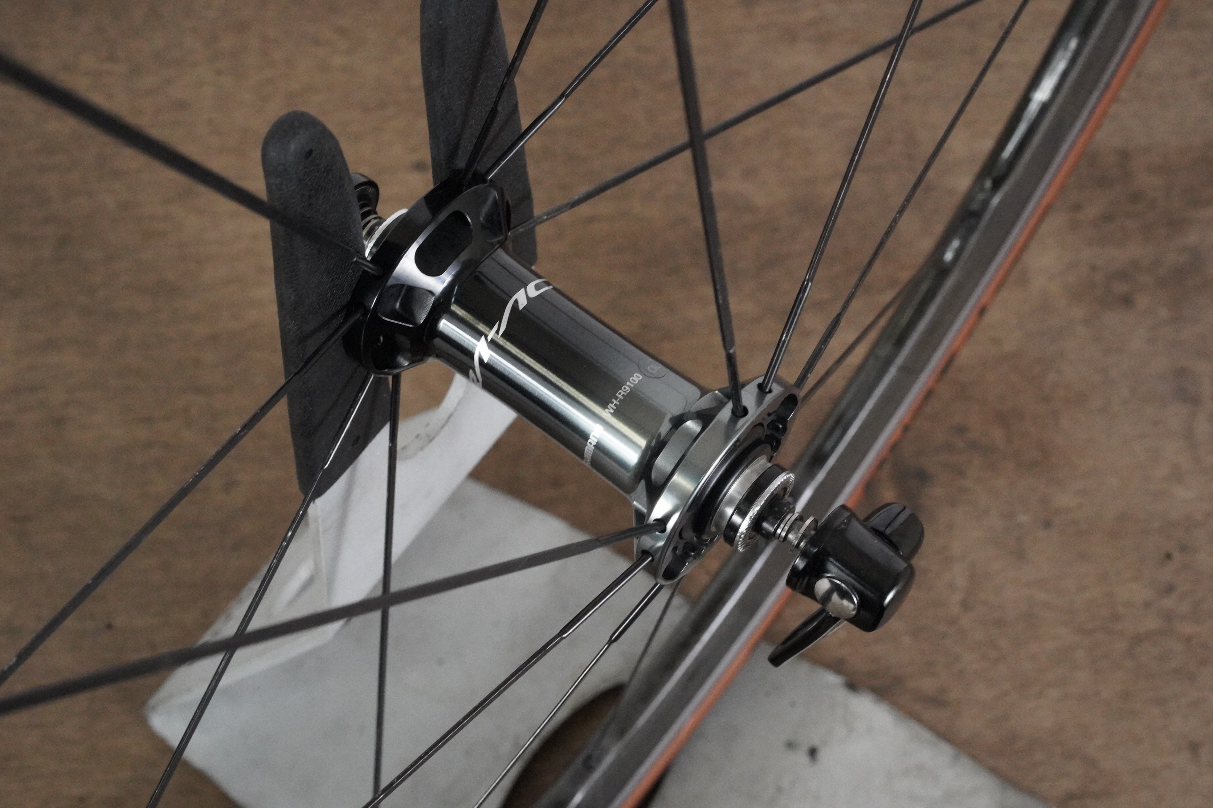 Shimano Dura-Ace WH-R9100 C35 Carbon Clincher Rim Brake