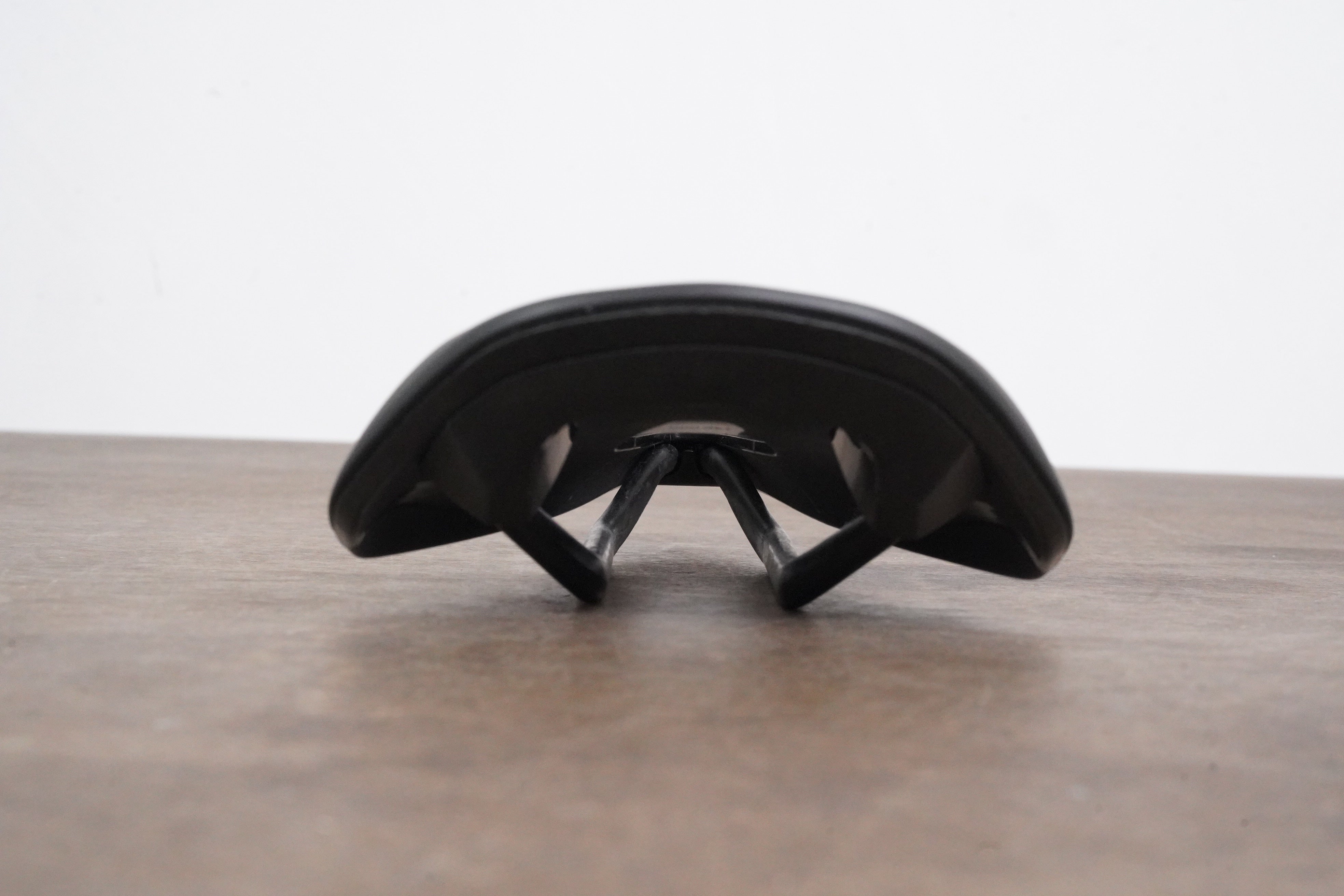140mm Fizik Argo Vento R1 Carbon Rail Road Saddle 190g