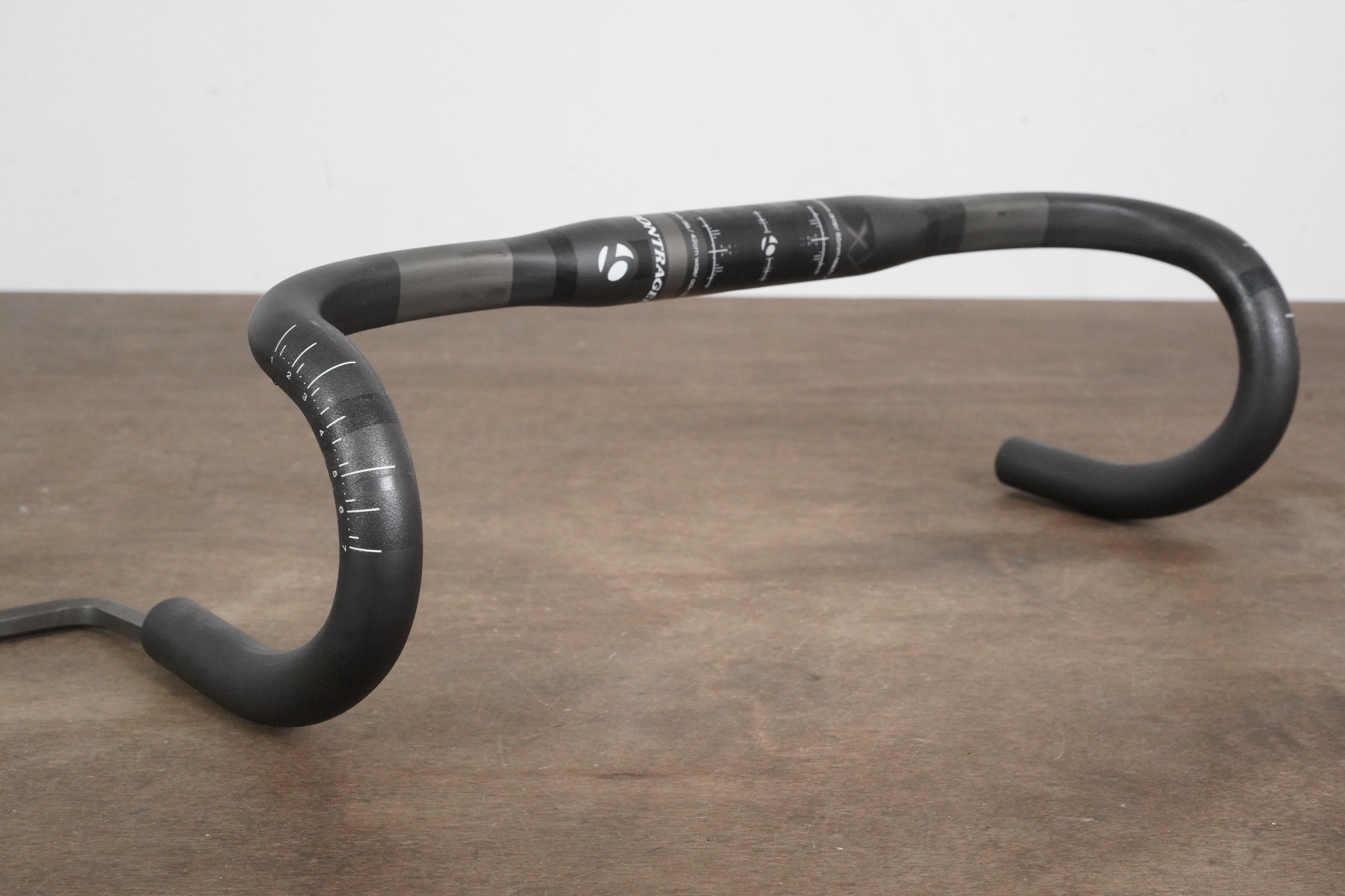 42cm Bontrager XXX VR-C OCLV Carbon Compact Road Handlebar