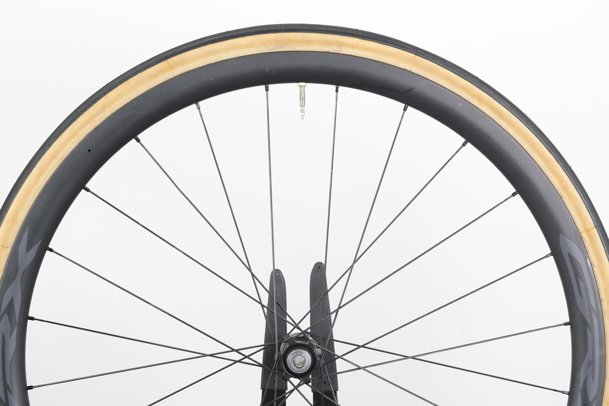 Shimano GRX WH-RX870 Tubeless Clincher Carbon Disc Brake Wheelset 11 Speed