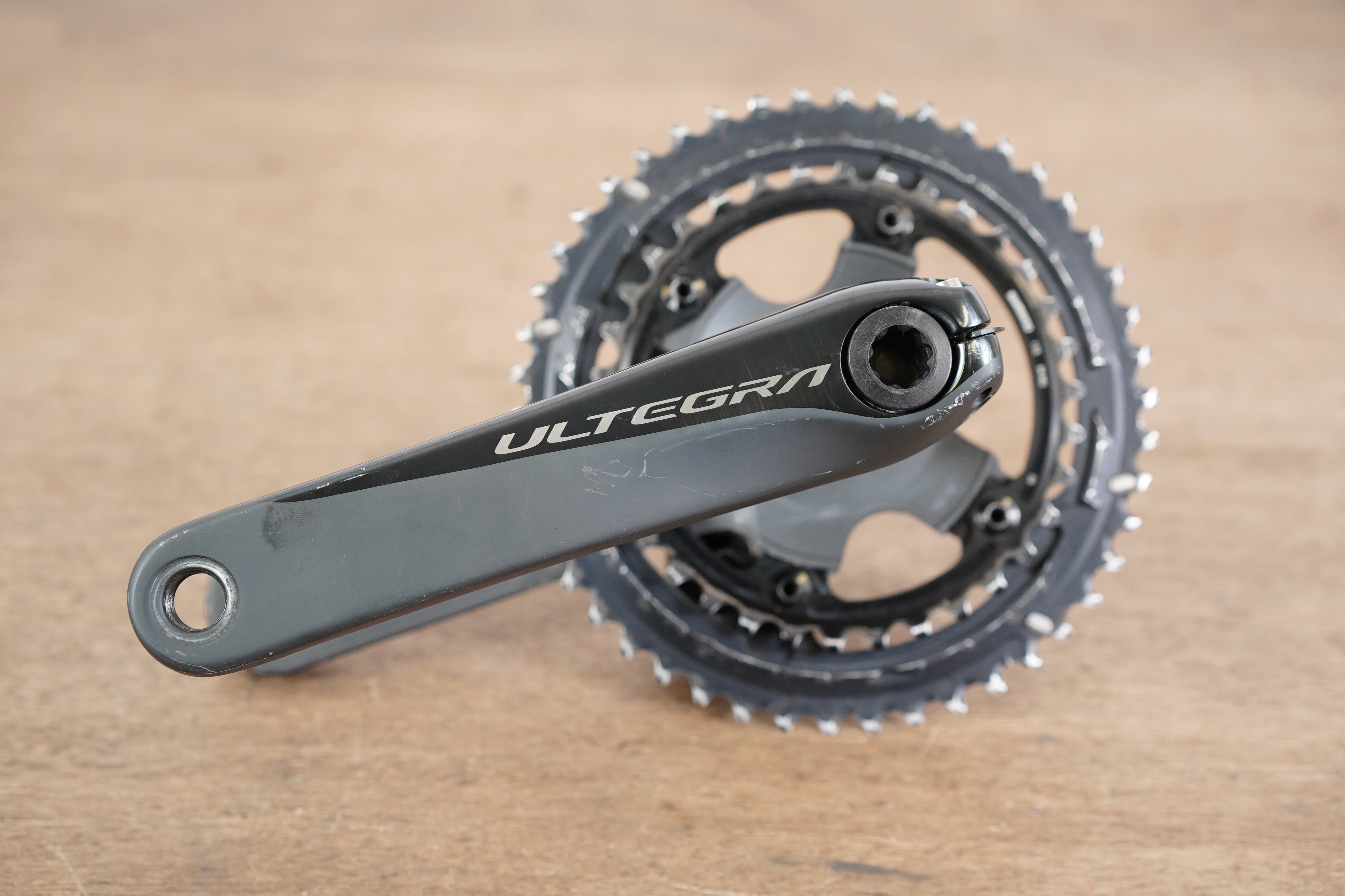 175mm 46/36T Shimano Ultegra FC-R8000 11 Speed Road Crankset 8000