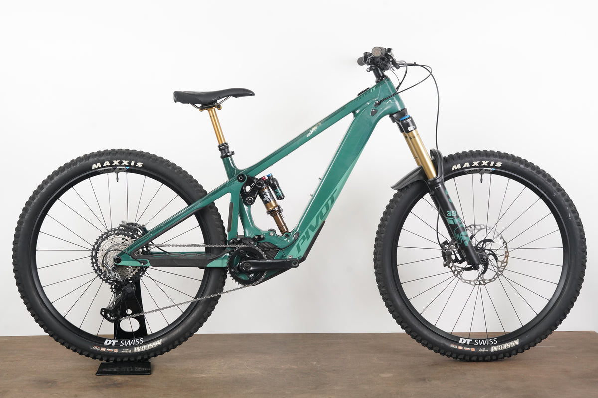 2023 M (Medium) Pivot Shuttle LT Team XTR M9100 Di2 E-Mountain Bike E-Bike