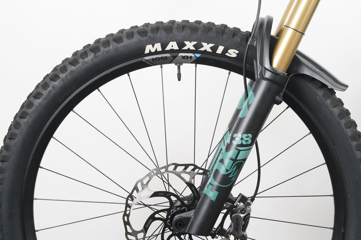 2023 M (Medium) Pivot Shuttle LT Team XTR M9100 Di2 E-Mountain Bike E-Bike