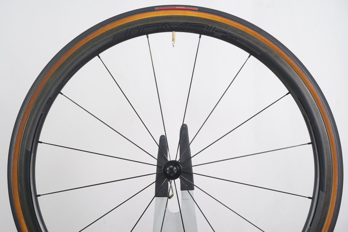Roval CLX 32 Carbon Tubeless Clincher Rim Brake Wheelset Shimano/SRAM 11 Speed