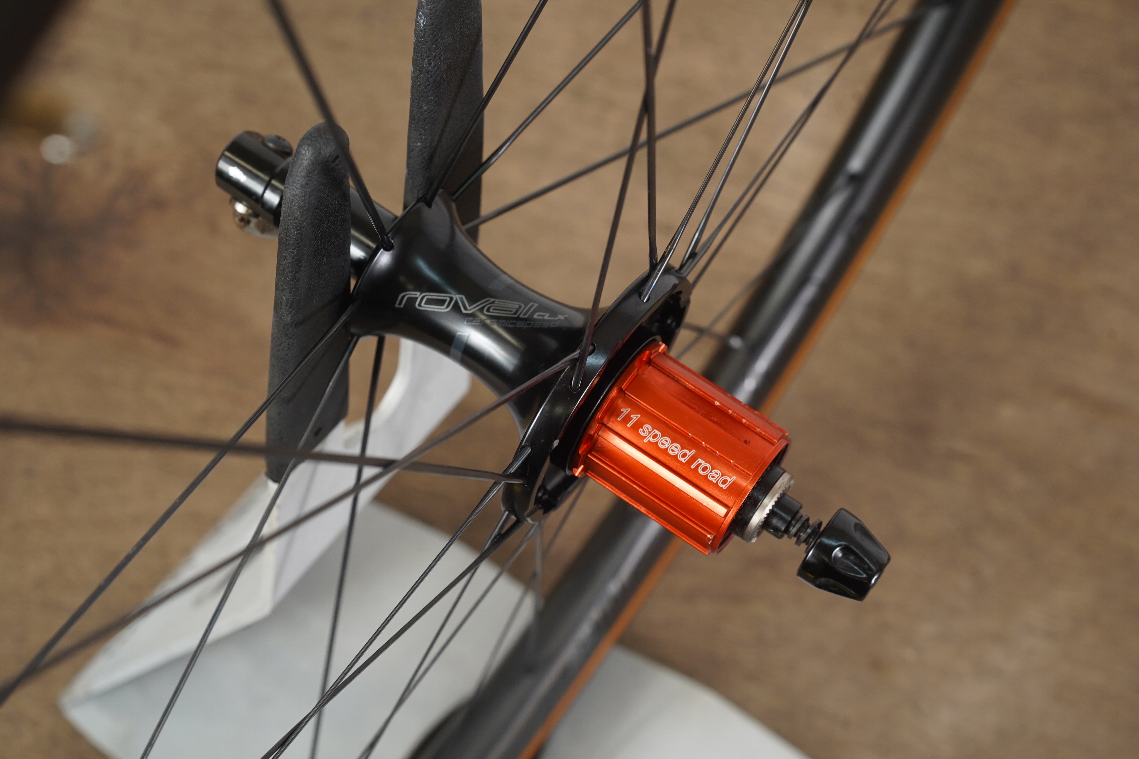 Roval CLX 32 Carbon Tubeless Clincher Rim Brake Wheelset Shimano