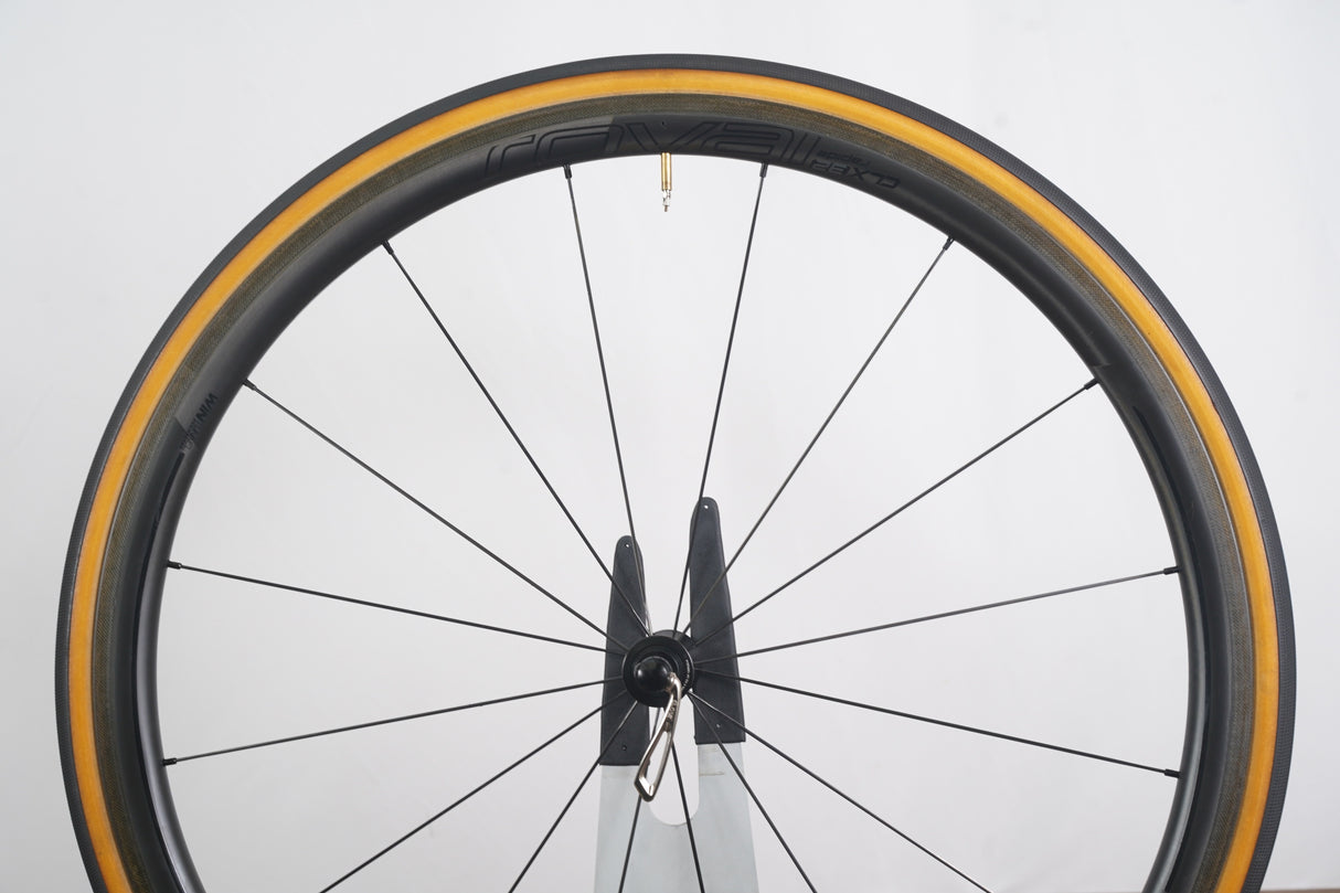 Roval CLX 32 Carbon Tubeless Clincher Rim Brake Wheelset Shimano/SRAM 11 Speed