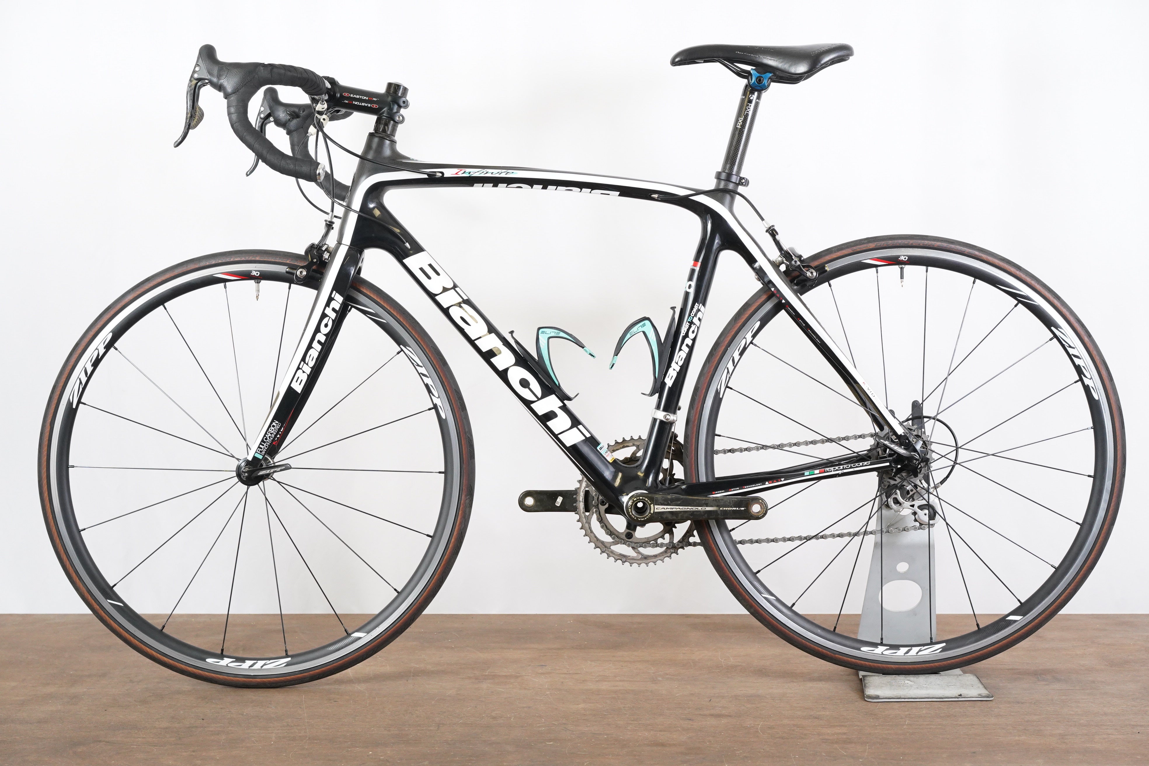 55cm Bianchi Infinito C2C Campagnolo Record 10 Speed Rim Brake Carbon Elevate Cycling