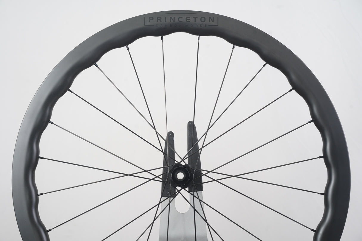 NEW Princeton CarbonWorks Grit 4540 DT Swiss 240s Tubeless Carbon Disc Wheelset