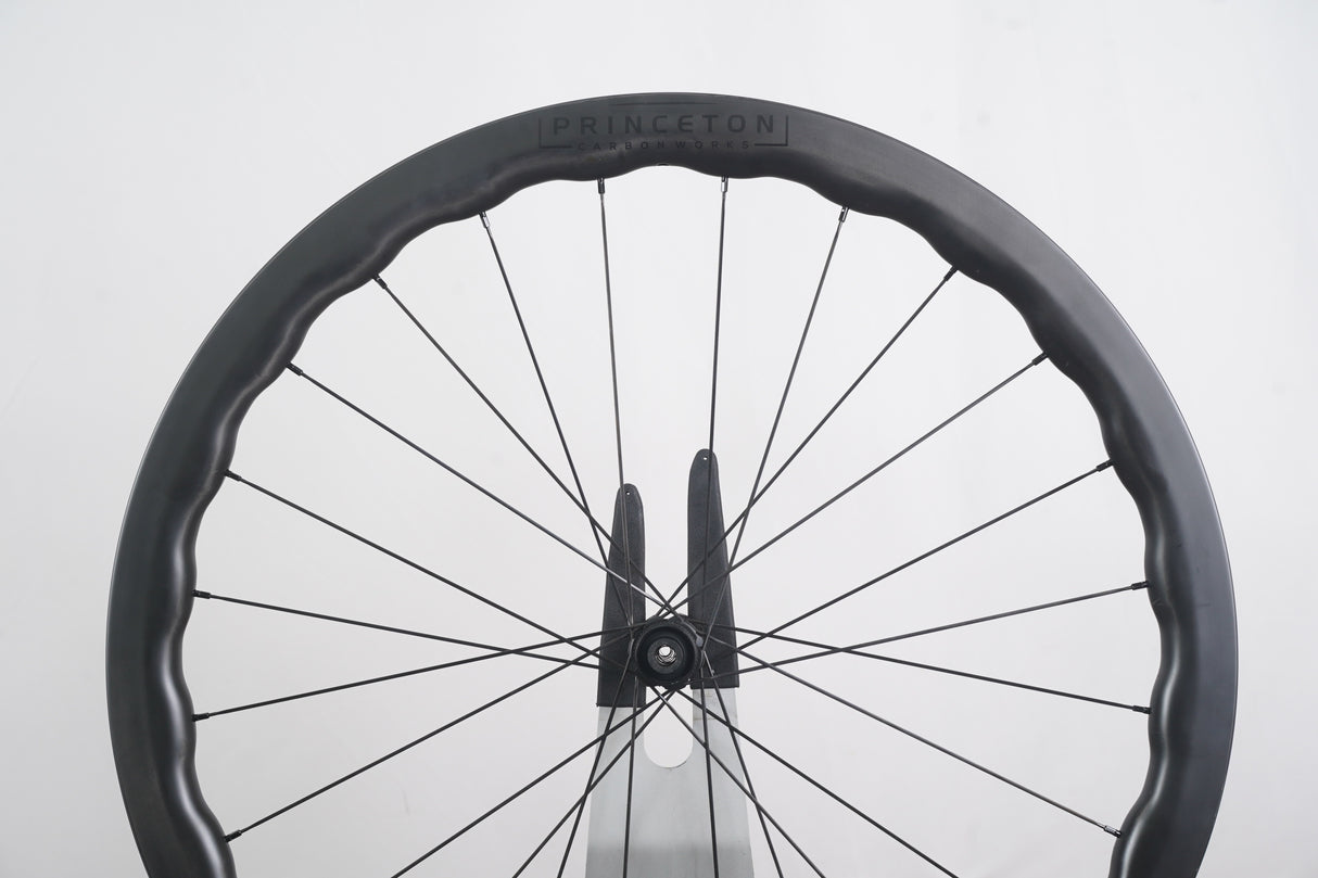 NEW Princeton CarbonWorks Grit 4540 DT Swiss 240s Tubeless Carbon Disc Wheelset