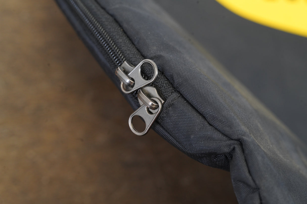 (1) Mavic Wheel Bags Road Bike 700C