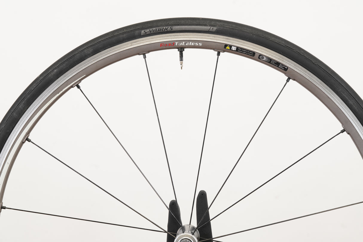 FRONT Shimano Ultegra WH-6700 Alloy Tubeless Clincher Rim Brake Wheel