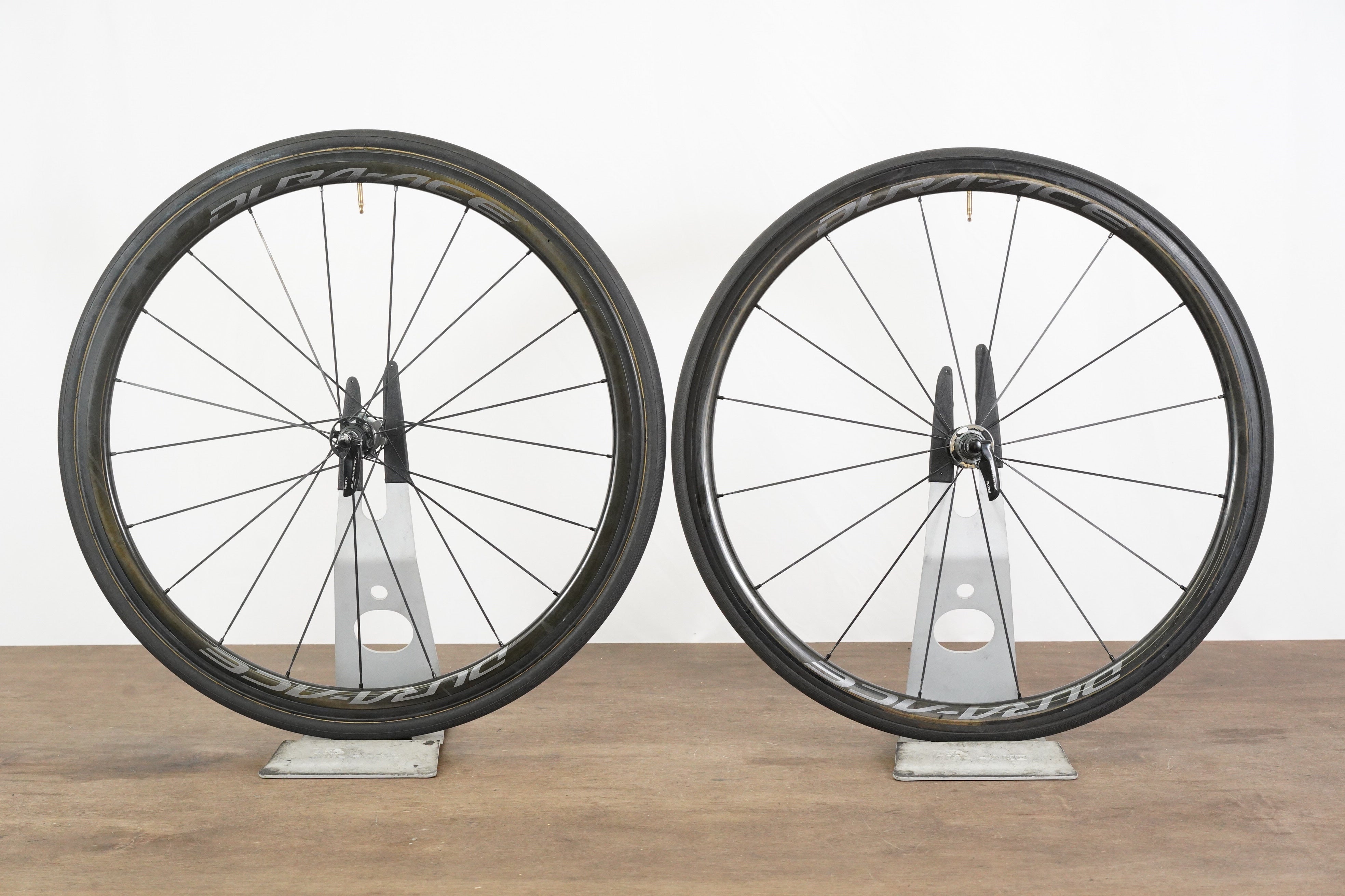 Shimano Dura-Ace WH-R9100 C35 Carbon Tubular Rim Brake