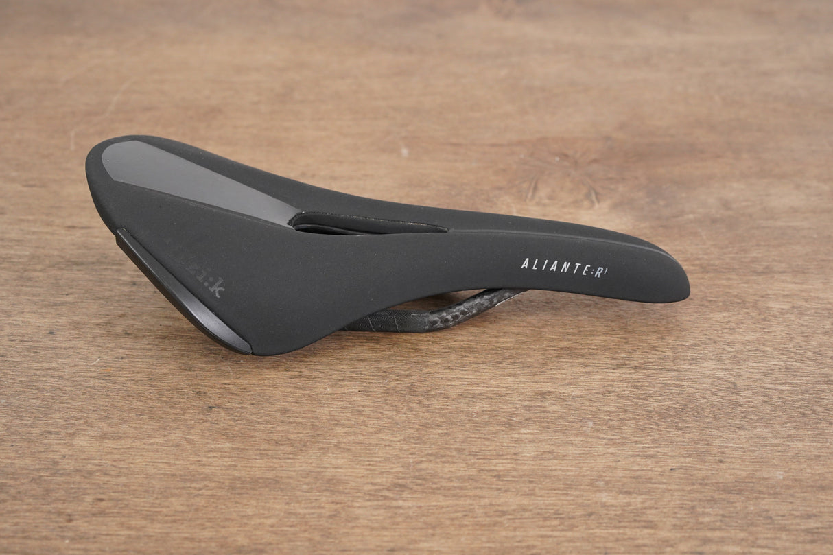 138mm (Regular) Fizik Aliante R1 Carbon Rail Road Saddle 202g