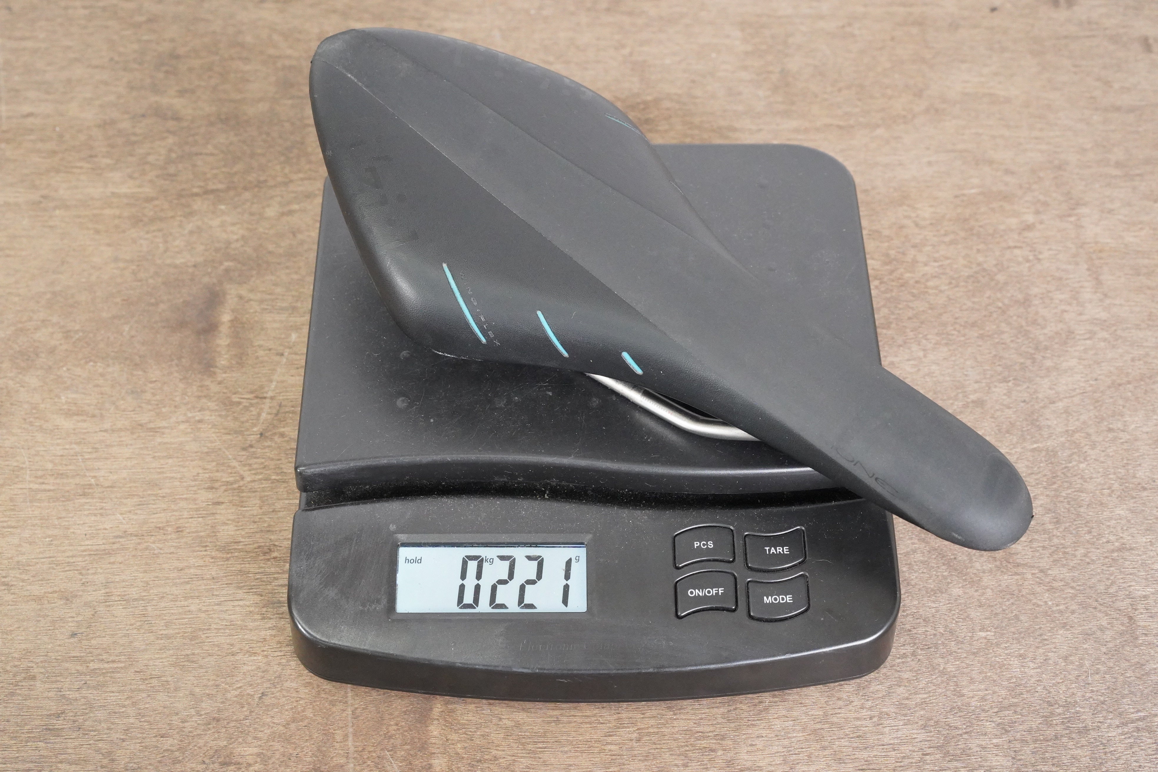 Fizik arione r5 kium rail road saddle sale