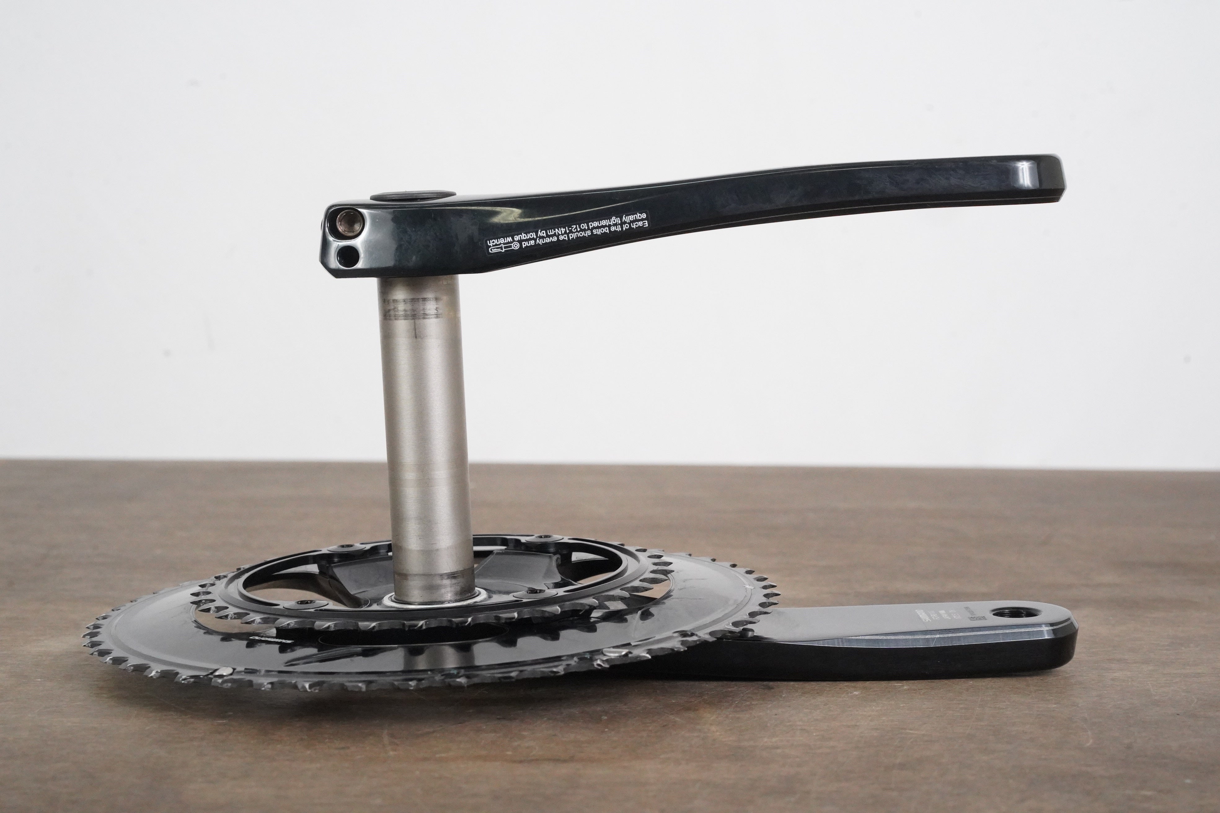 雑誌で紹介された Dura-Ace Shimano 50/34T 172.5mm FC-R9100 Crankset Speed 11 パーツ