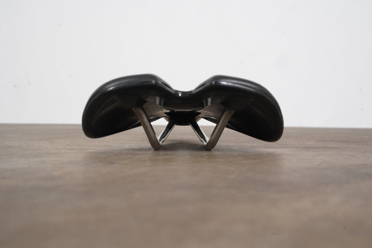 *Damaged* 155mm Specialized Toupe Expert Titanium Rail Road Saddle 236g