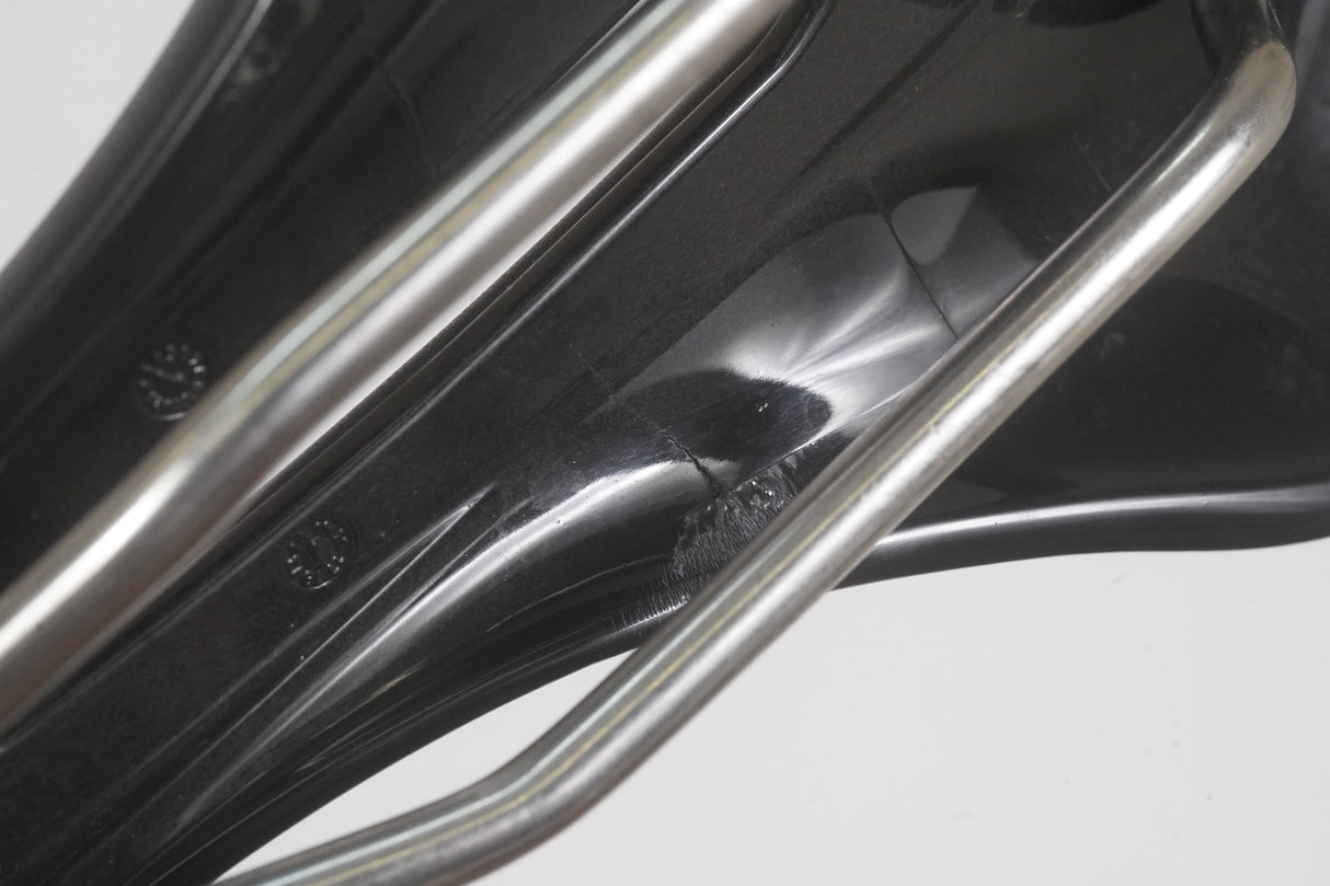 *Damaged* 155mm Specialized Toupe Expert Titanium Rail Road Saddle 236g