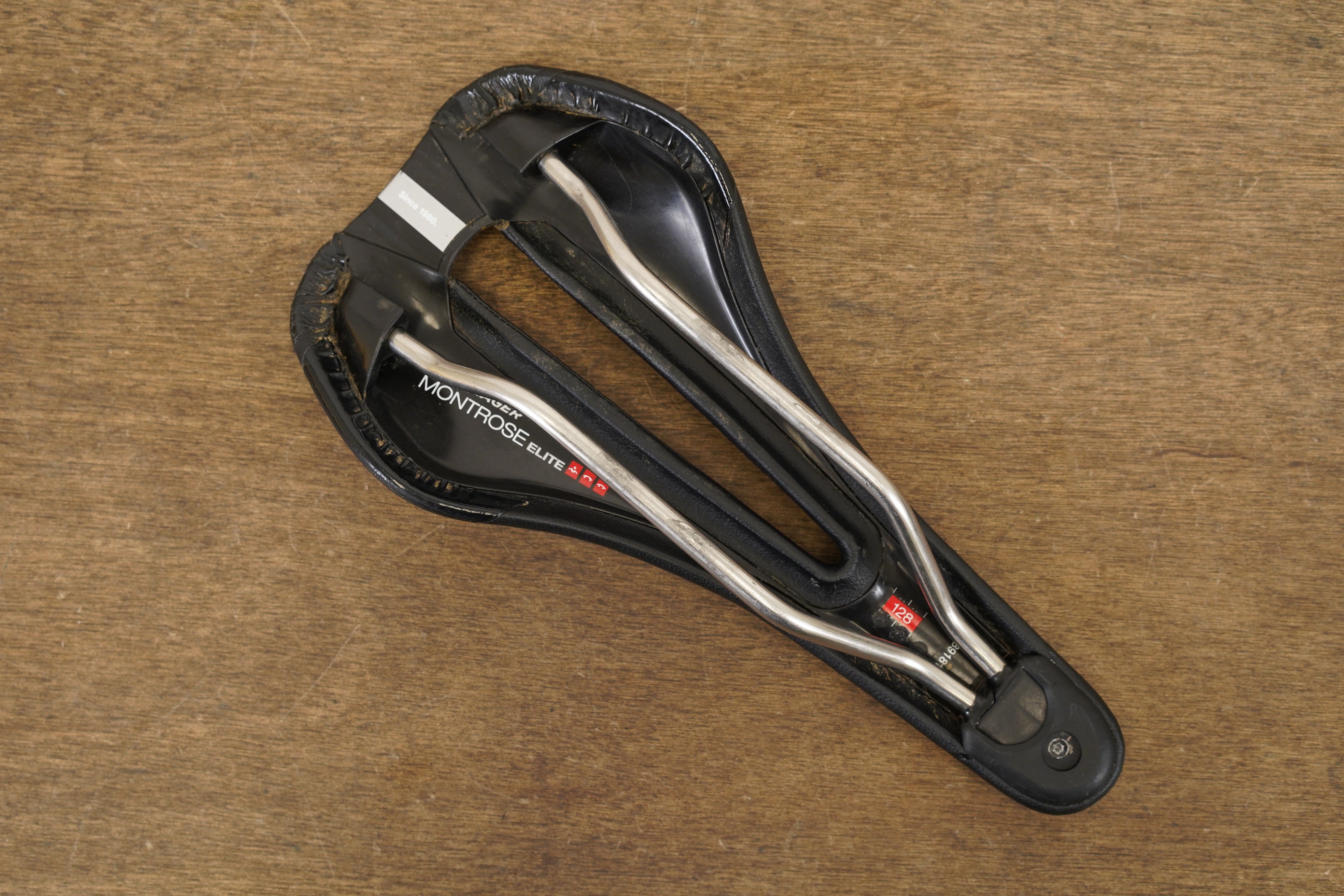 128mm Bontrager Montrose Elite Titanium Rail Road Saddle 205g