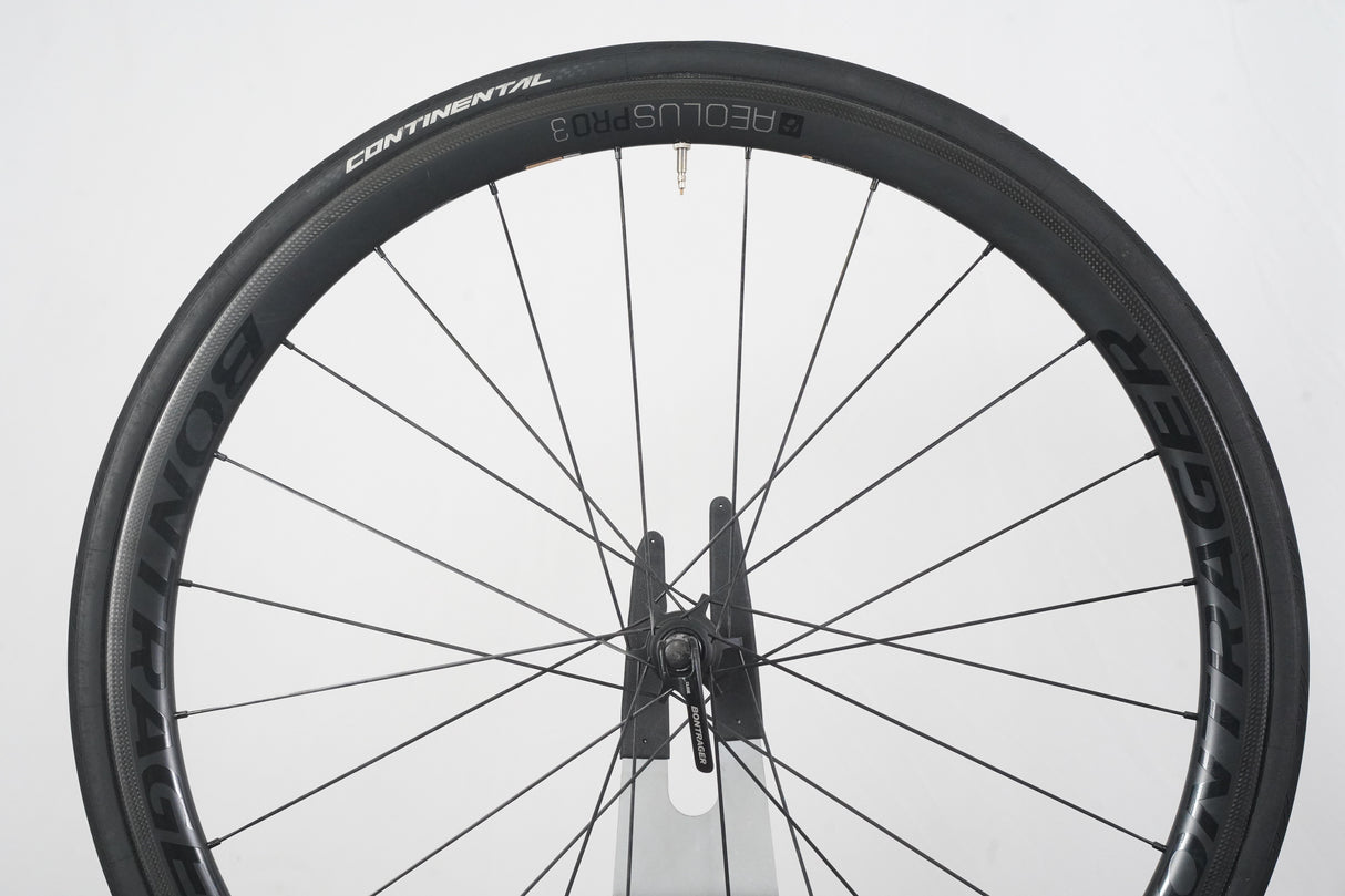 Bontrager Aeolus Pro 3 TLR Carbon Tubeless Clincher Rim Brake Wheelset 11 Speed