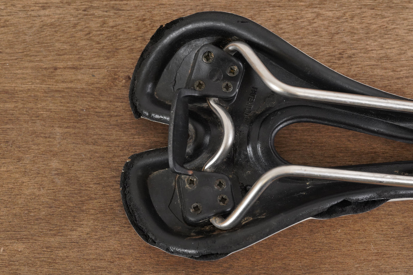140mm Selle SMP Hell Alloy Rail Road Saddle 277g