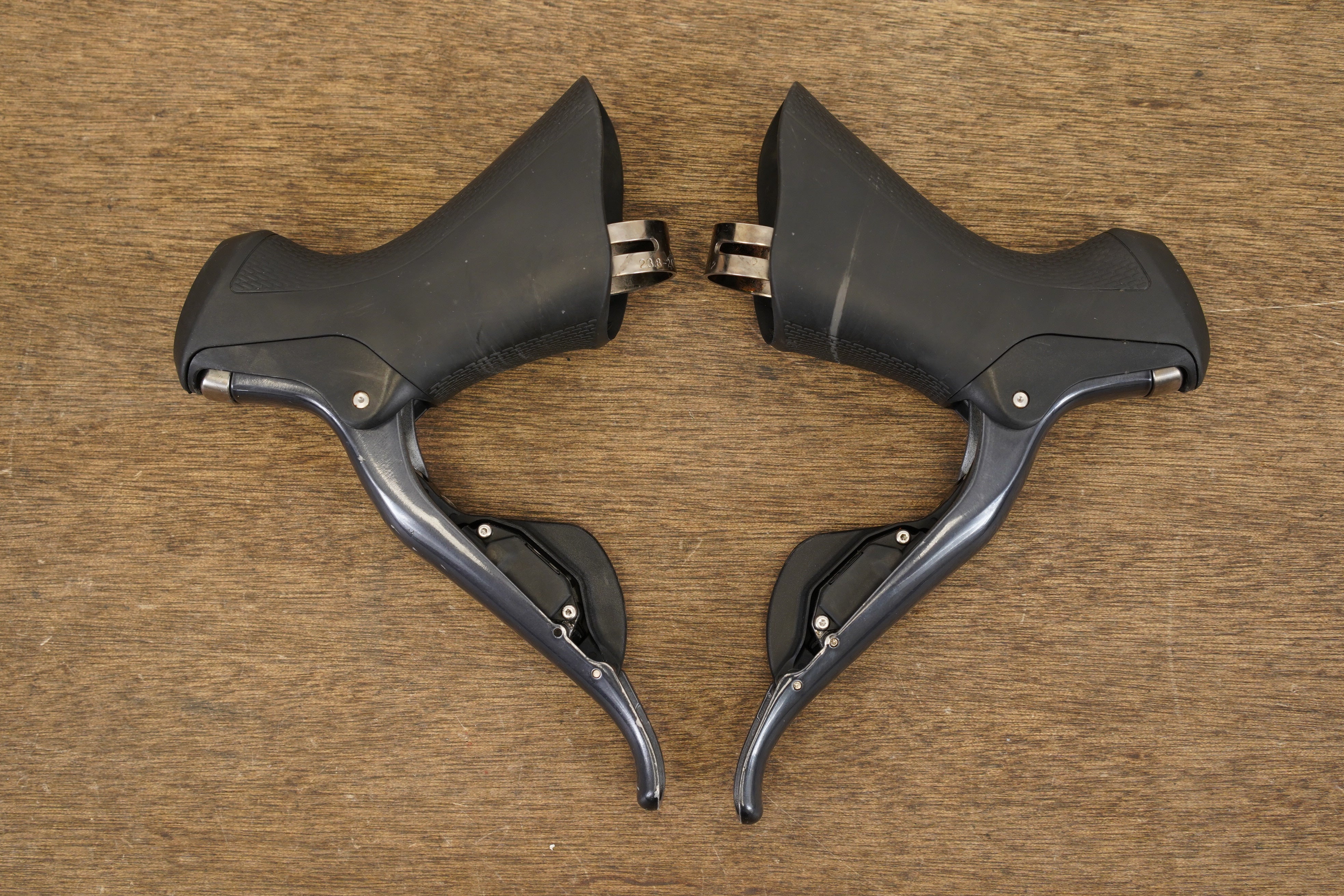 Shimano Ultegra 6870 Di2 11 Speed Electronic Rim Brake Groupset