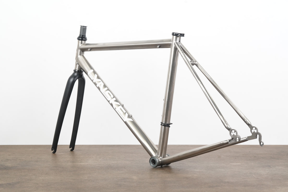 M (Medium) Lynskey Signature Classic Wireless Titanium Rim Brake Road Frameset